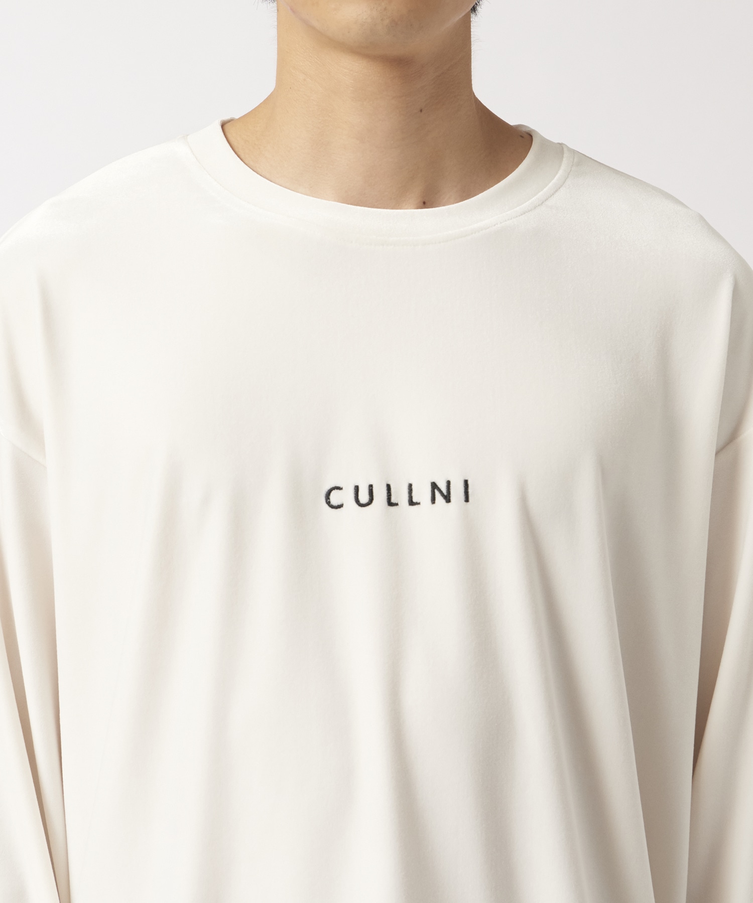 CULLNI Logo Embroidery Stretch Velou Pullover CULLNI