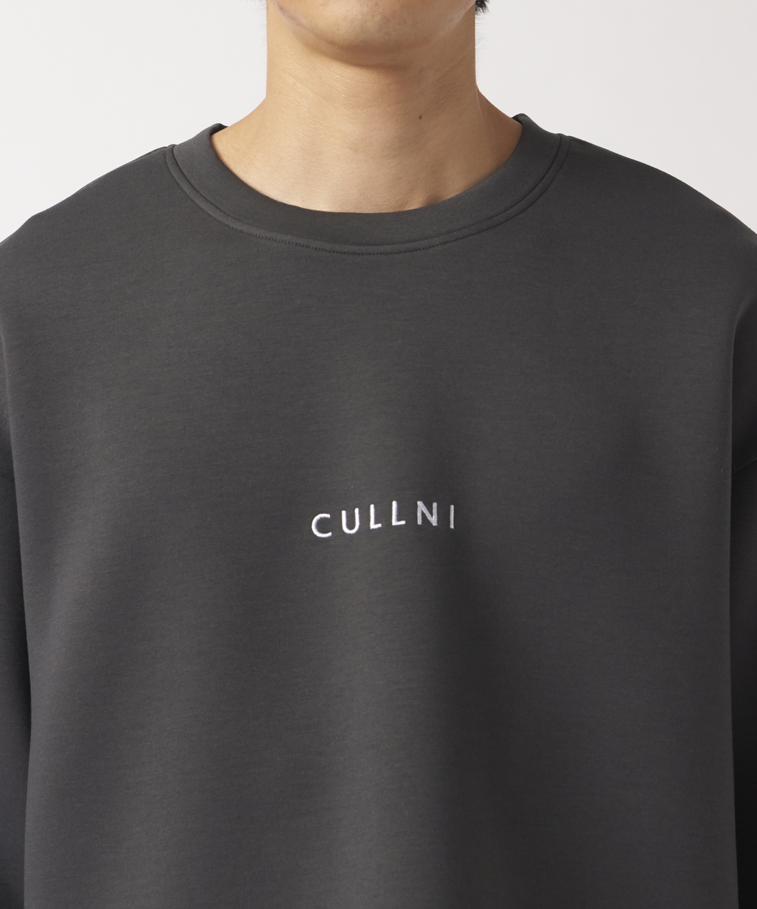 CULLNI Logo Embroidery Double Knit Pullover CULLNI