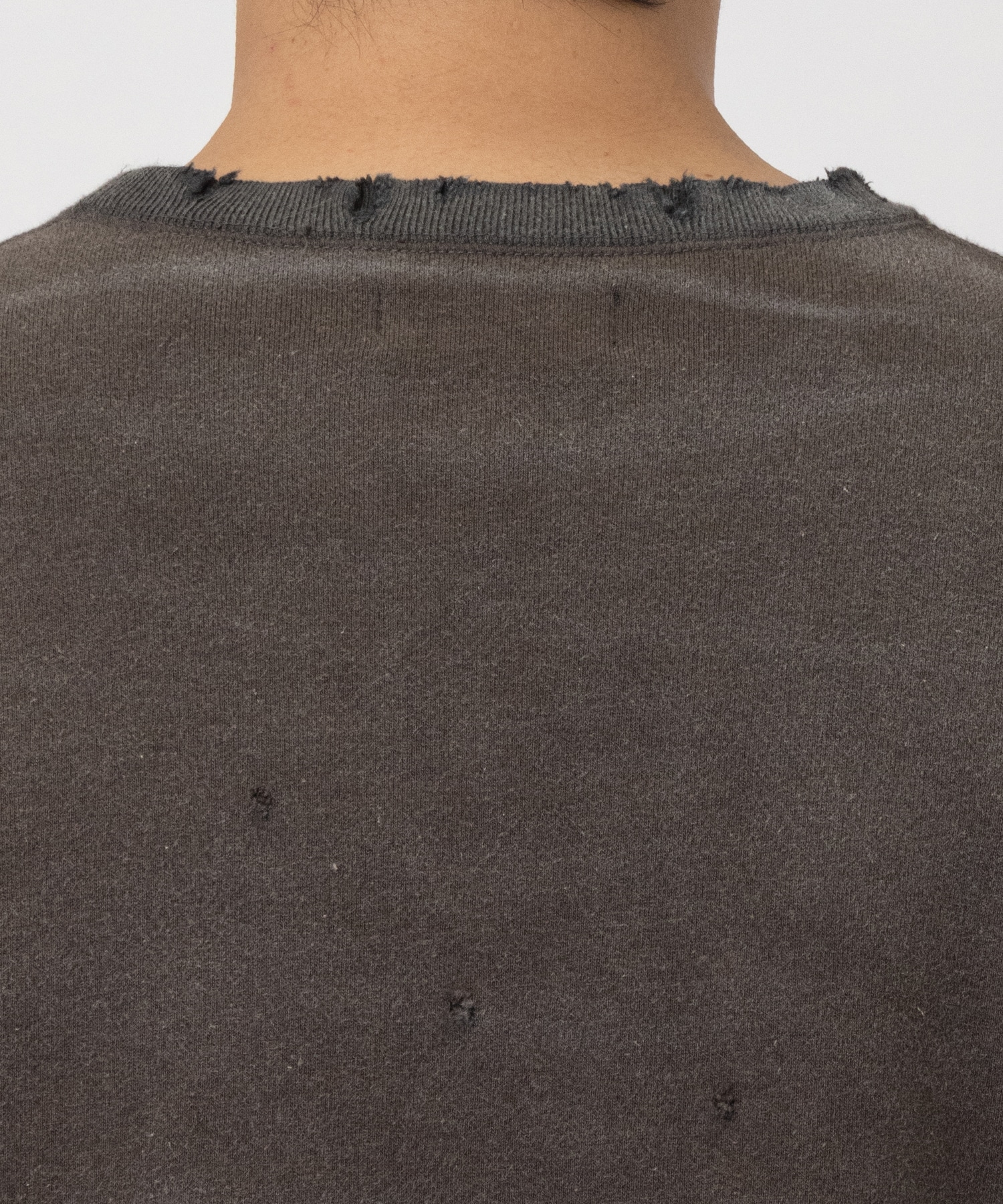〈別注〉DAMAGE CREW NECK MARKAWARE/marka