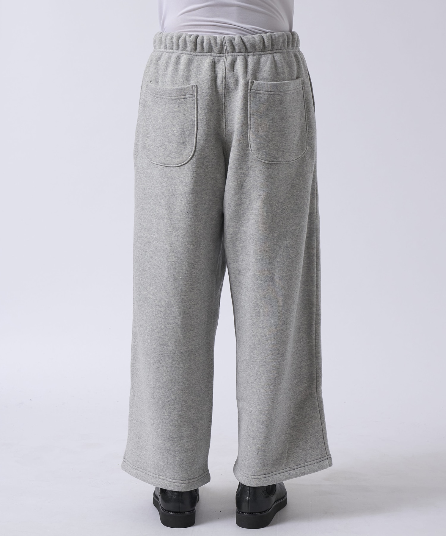 Wide sweat pant superNova.