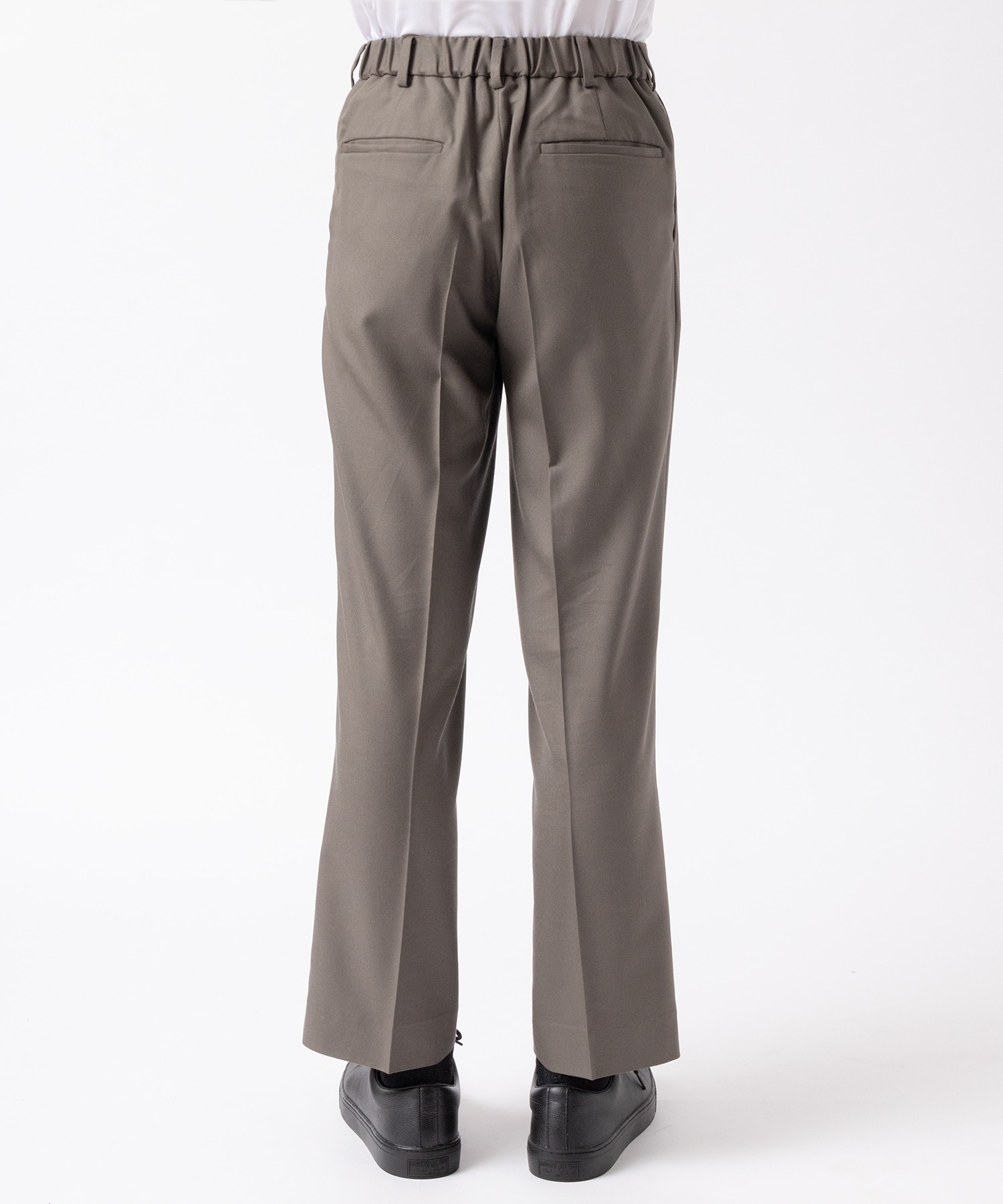 ONE TUCK TAPERED TROUSERS MARKAWARE/marka