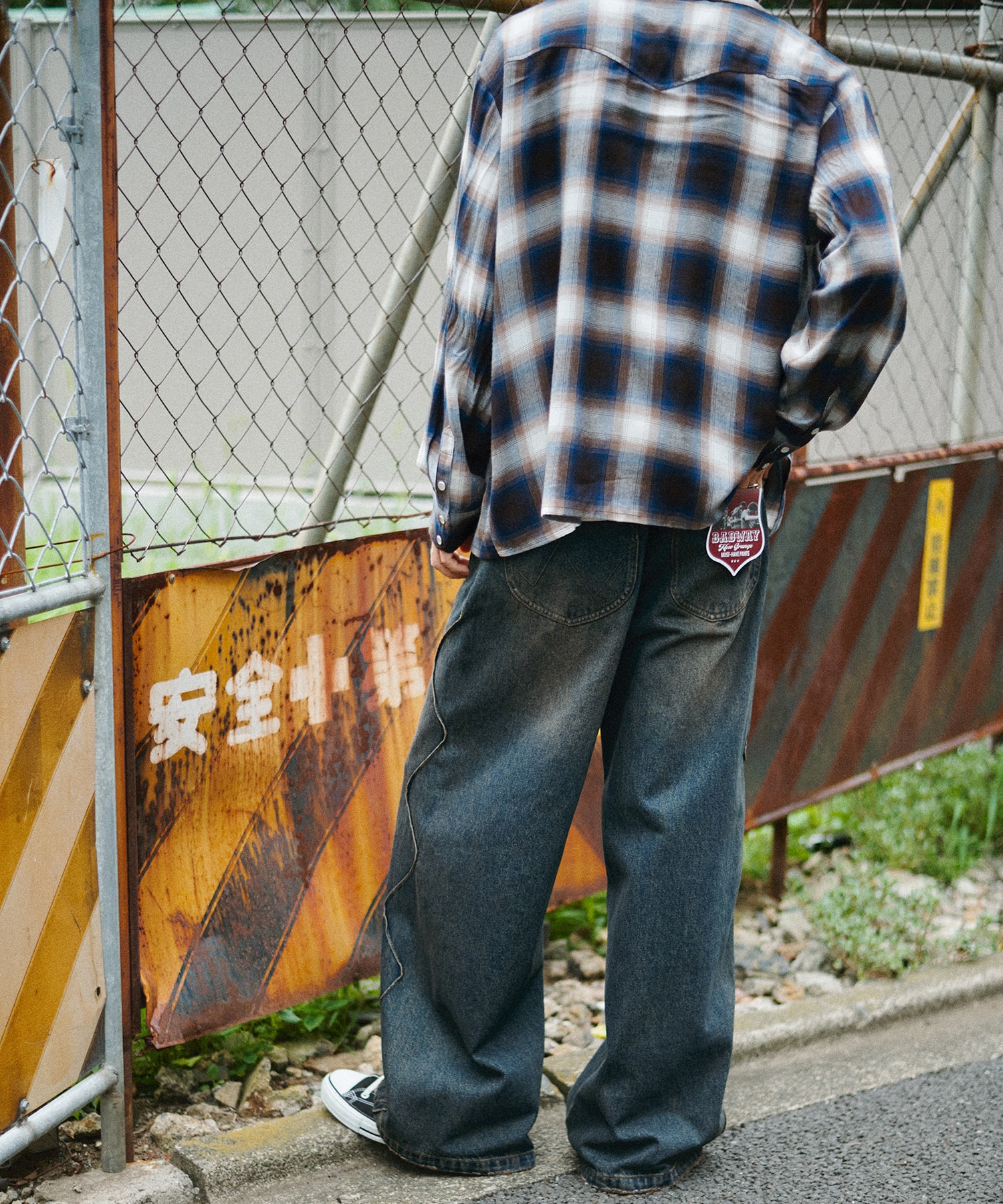 〈別注〉Grunge buggy denim BADWAY