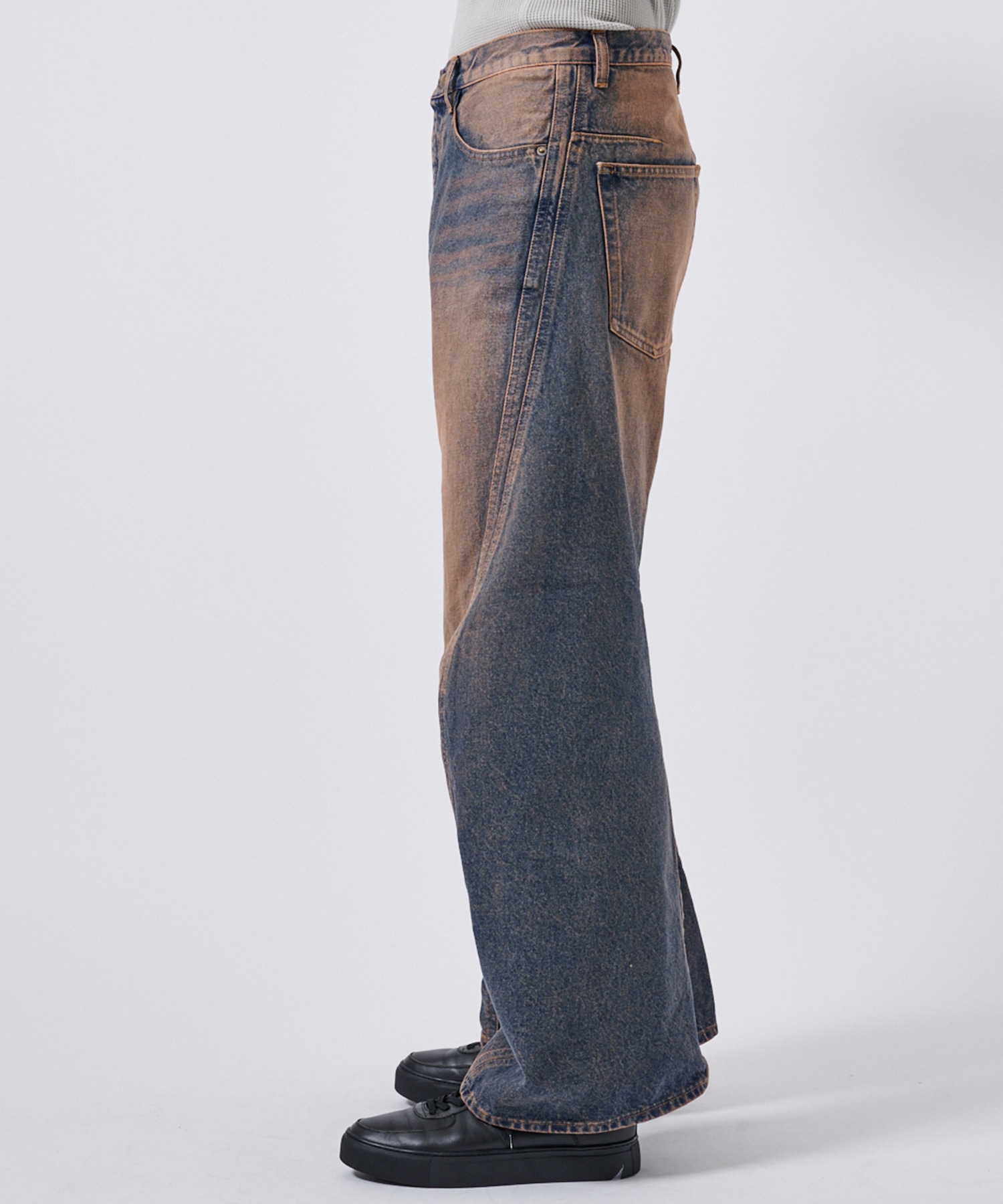 〈別注〉3D TWISTED JEANS NVRFRGT