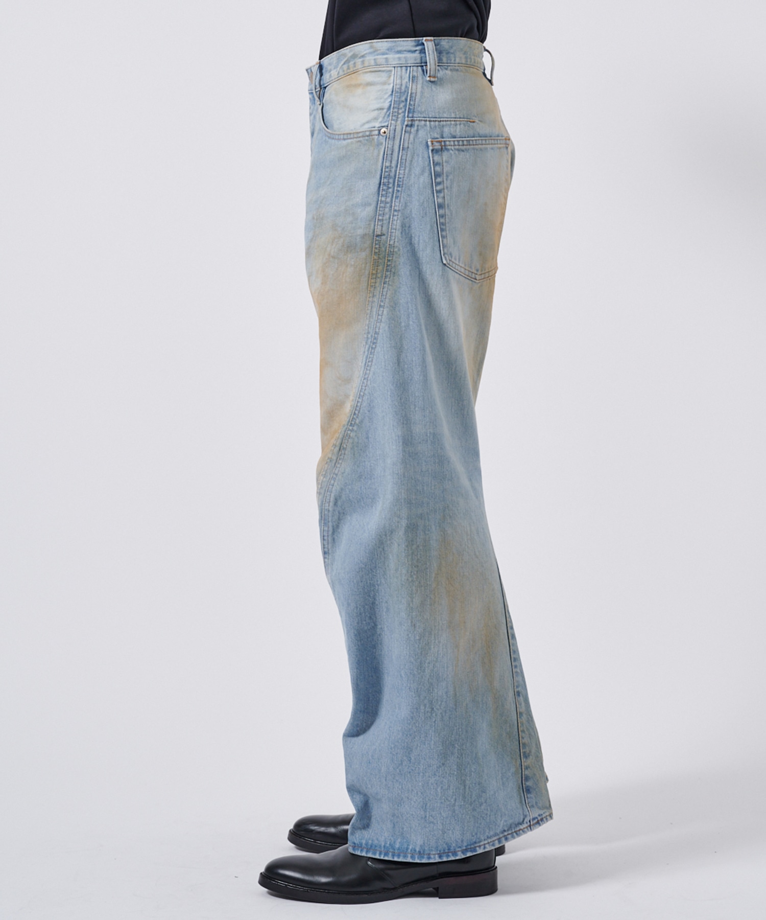 〈別注〉3D TWISTED JEANS NVRFRGT