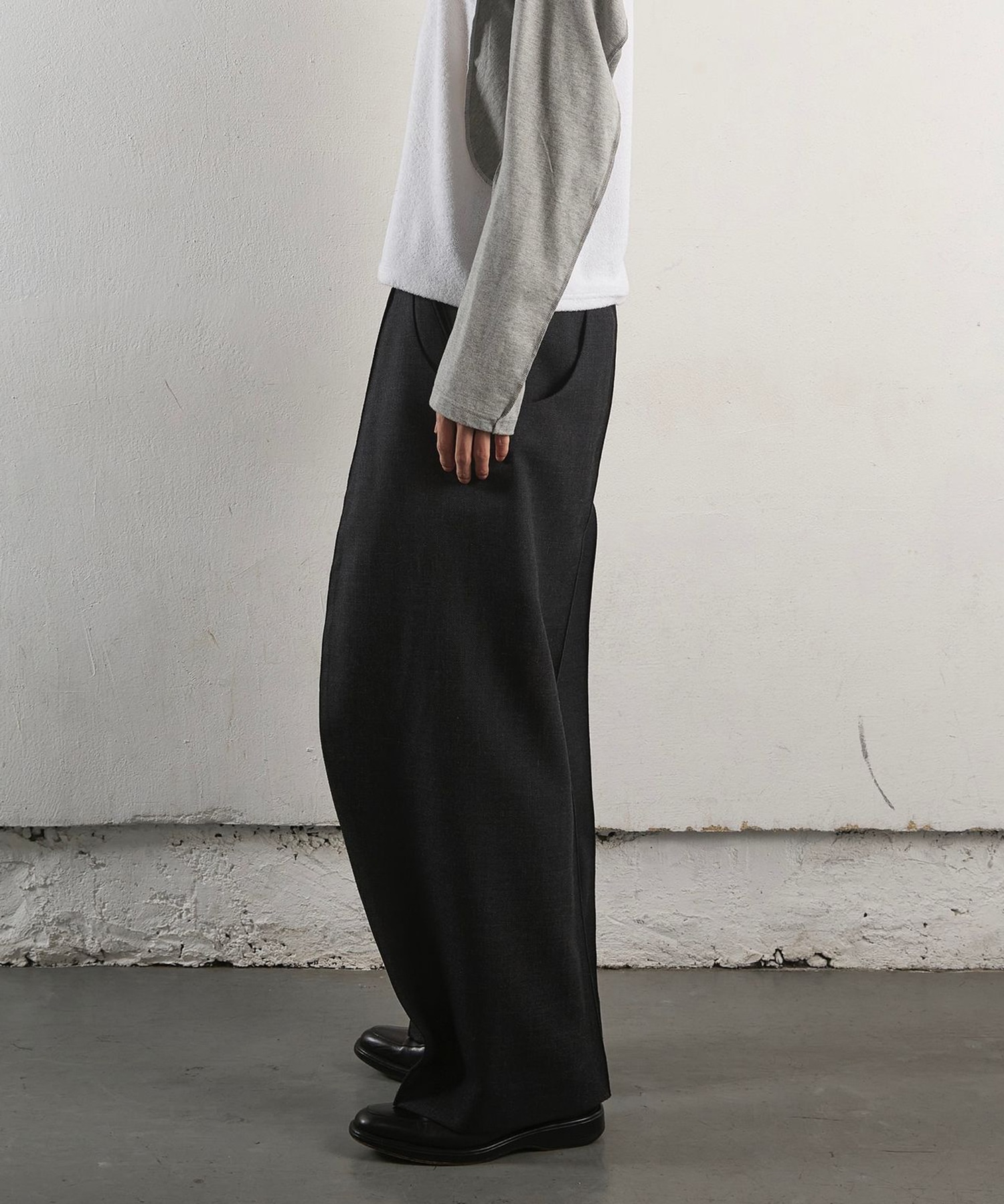 S-CURVED WIDE LEG UTILITY TROUSERS NVRFRGT