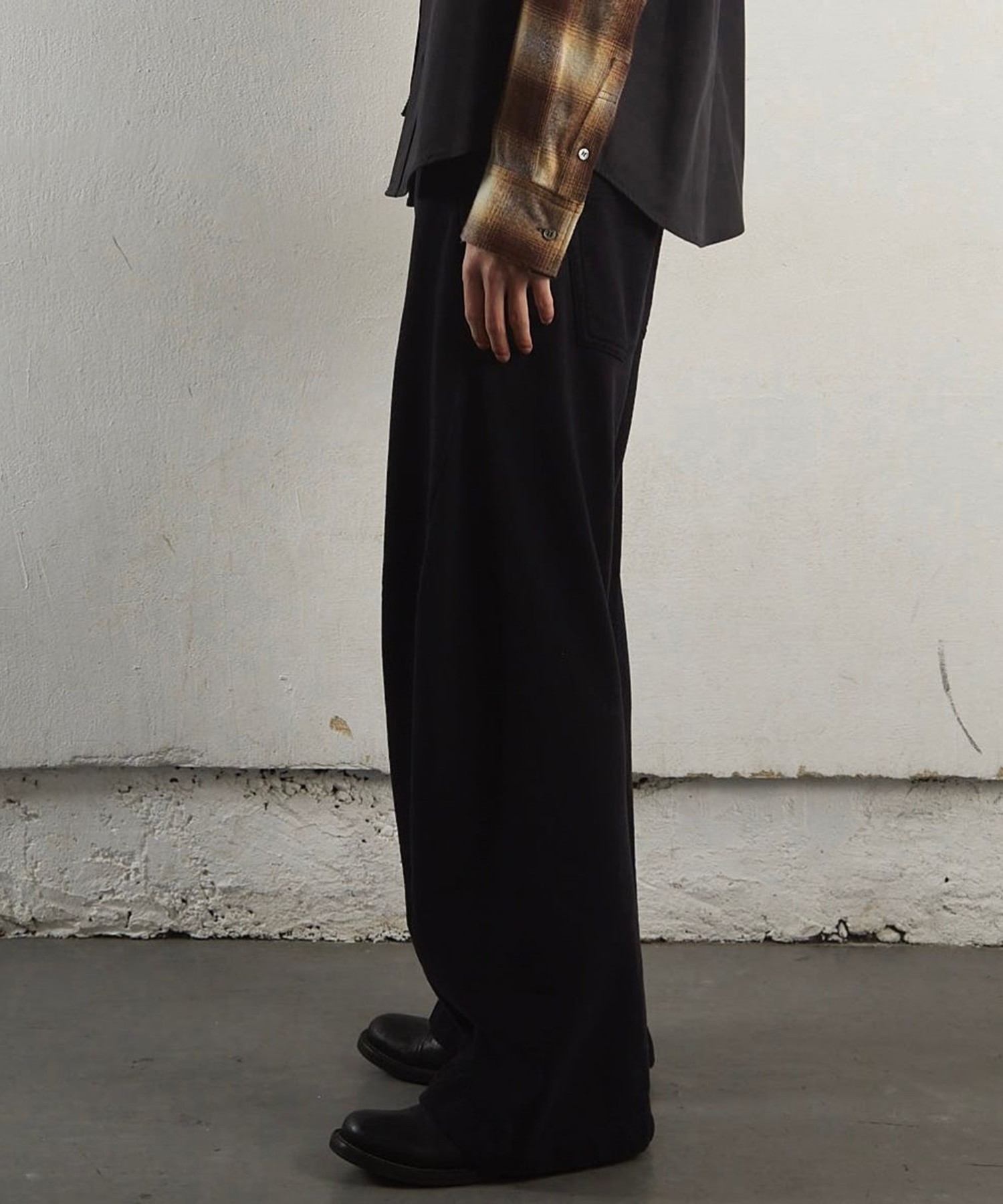 3D TWISTED LOUNGE WIDE PANTS NVRFRGT