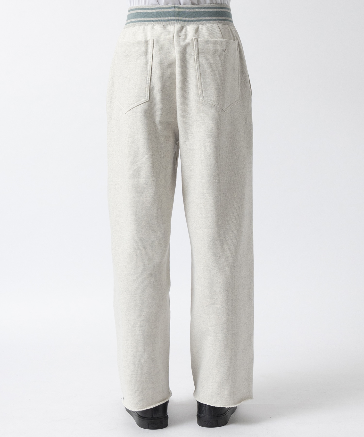 RIB TUCK BAGGY PANTS saby