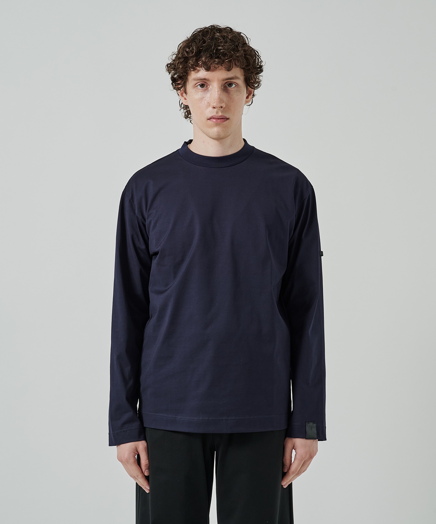 2251-CS10-022 L/S TEE N.HOOLYWOOD