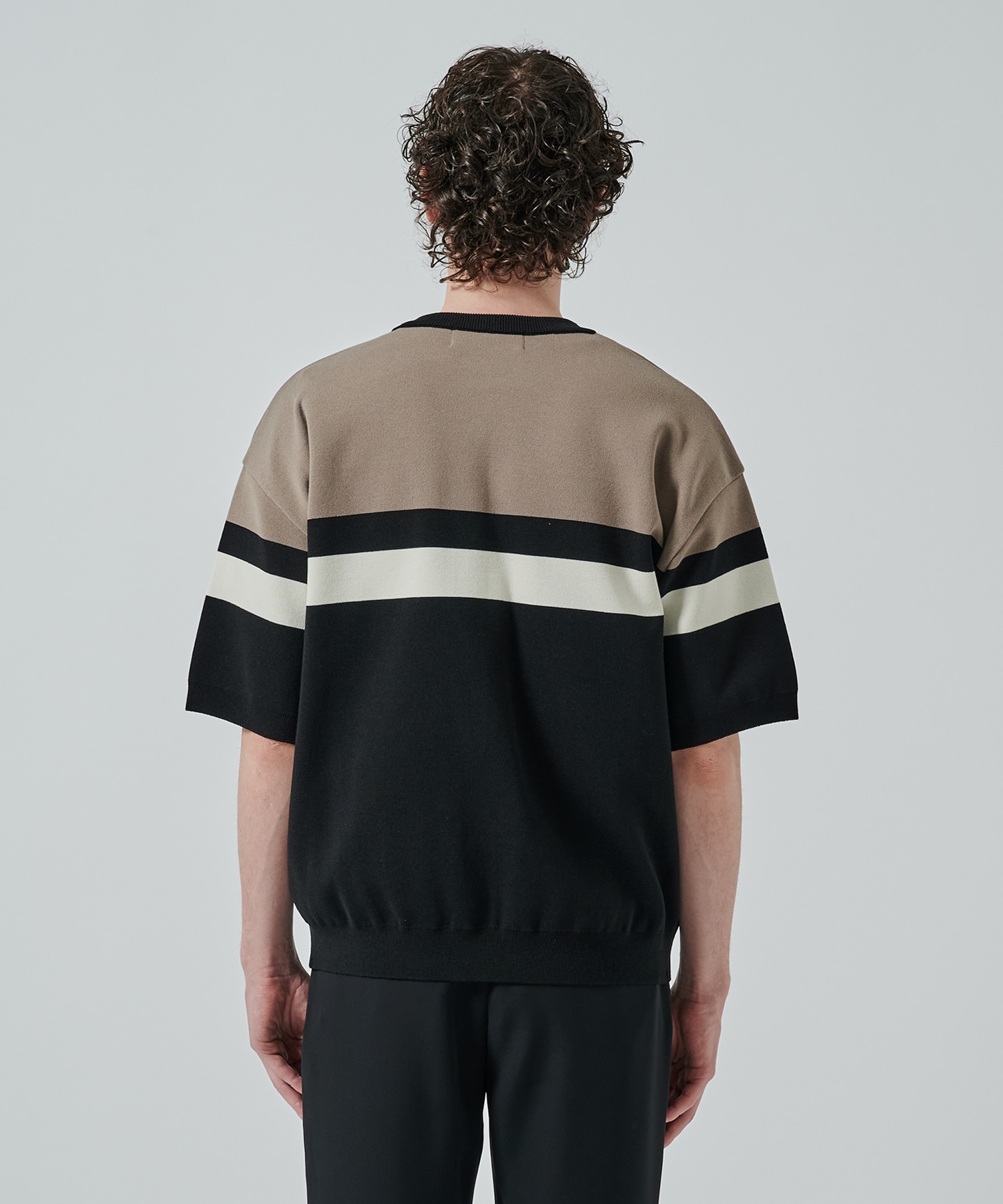 Collarless Buttoned Short Sleeve Knit Jaket CULLNI