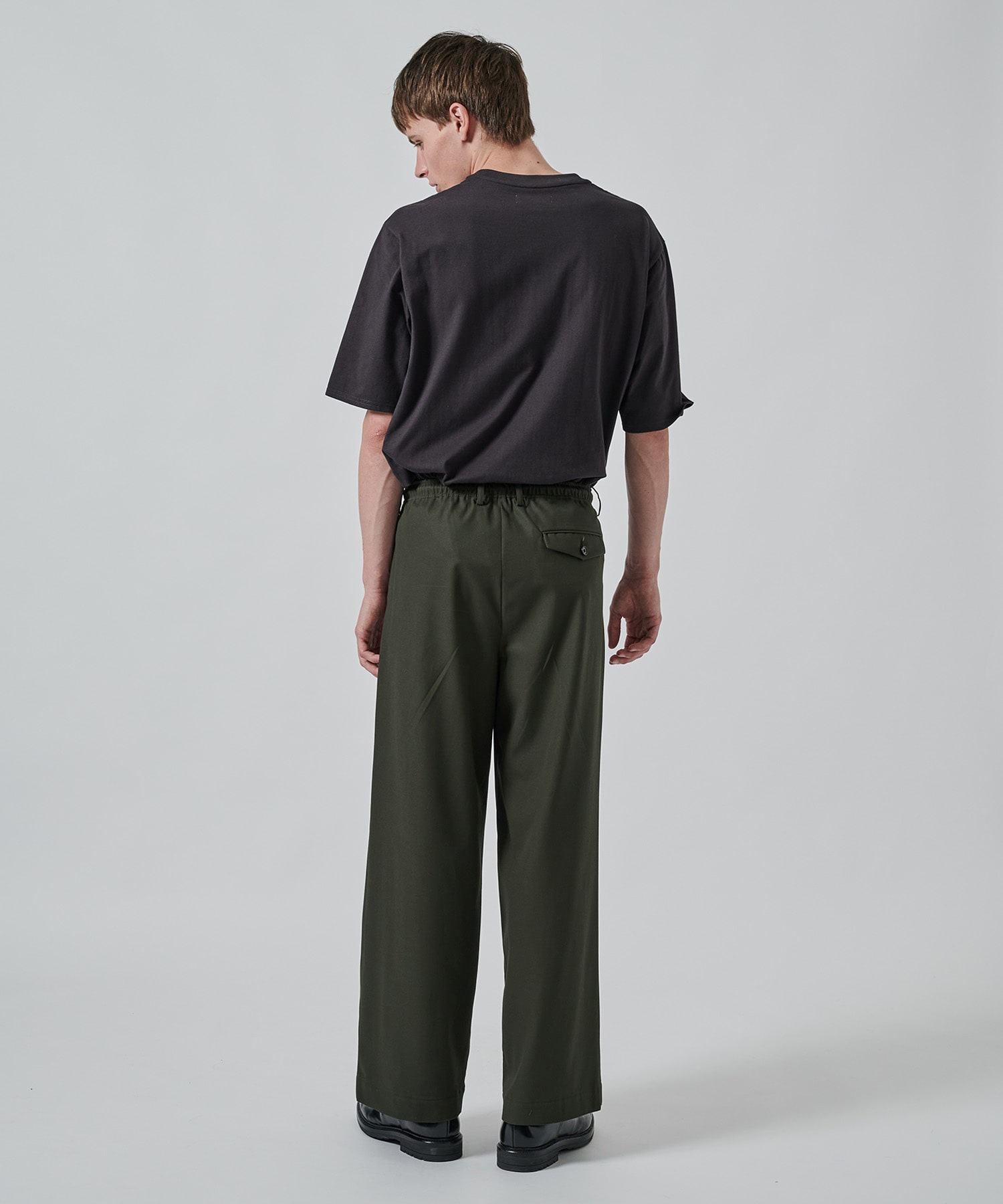 〈別注〉TRIPLE PLEATED WIDE TROUSERS MARKAWARE/marka