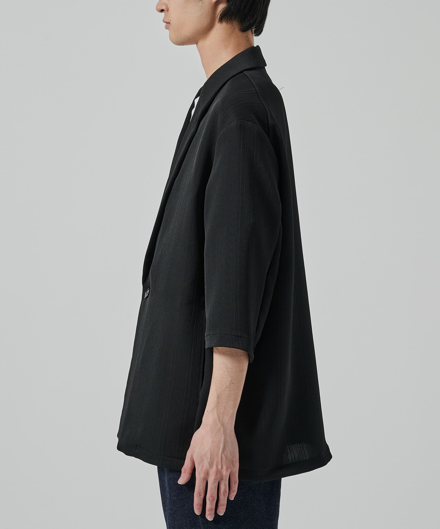 PLEATS HALF SLEEVE JACKET STUDIOUS