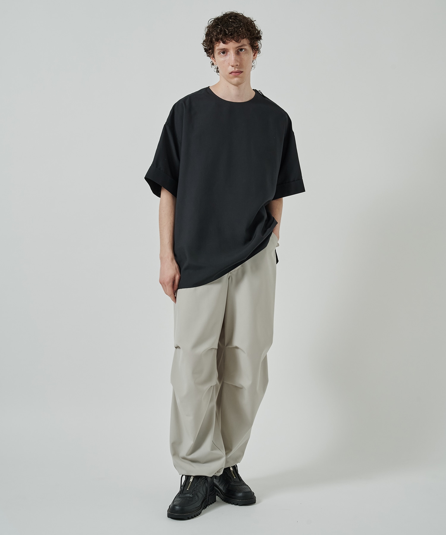 THE SIDE ZIP PULLOVER SHIRT SHORT SLEEVE THE RERACS