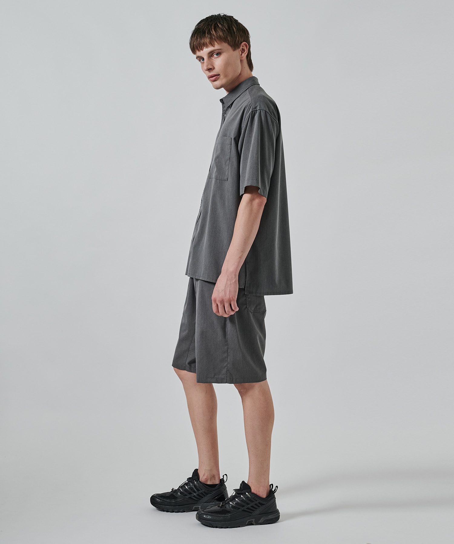 〈別注〉REGULAR COLLAR HALF SLEEVE SHIRT White Mountaineering