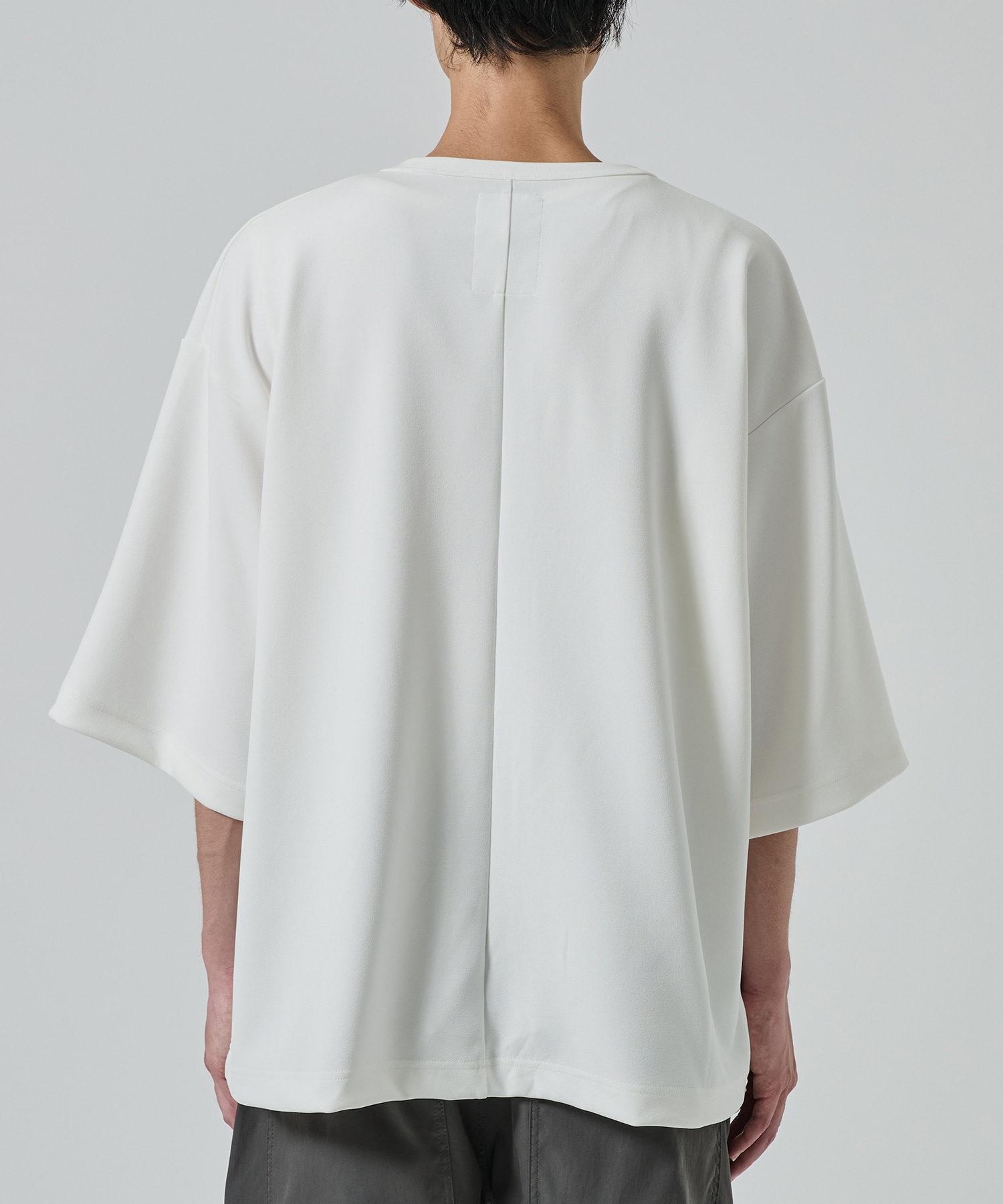 APPLE×TALTE TEE SHAREEF