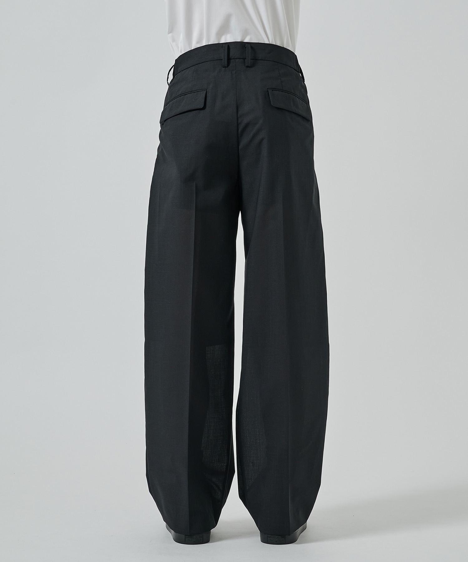 別注 TWO TUCKS WIDE TROUSERS IRENISA