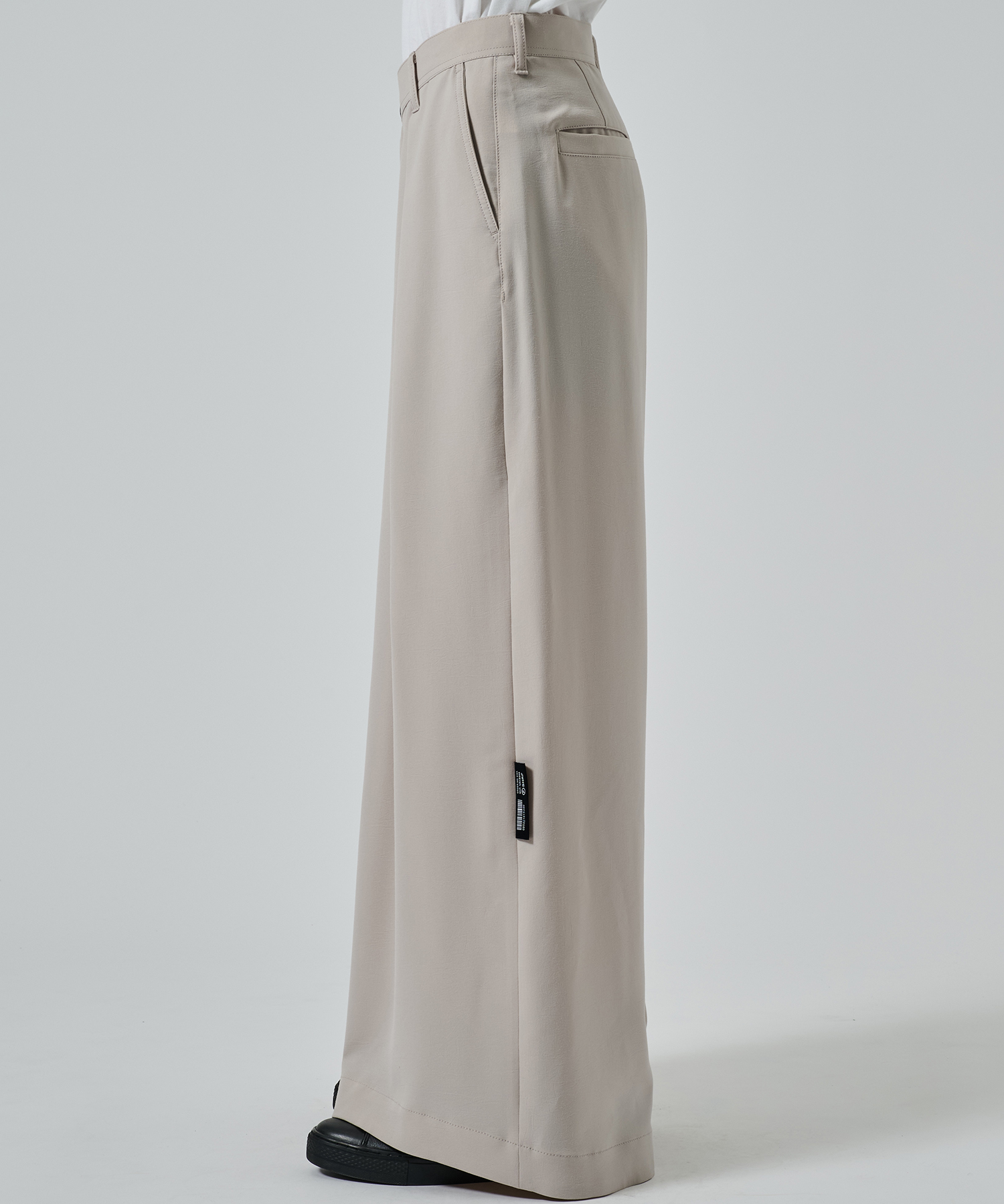 WIDE SLACKS SHAREEF