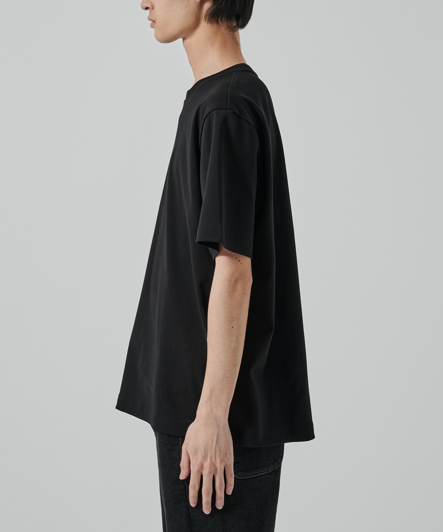 HIGH TWIST REGULAR FIT TEE STUDIOUS