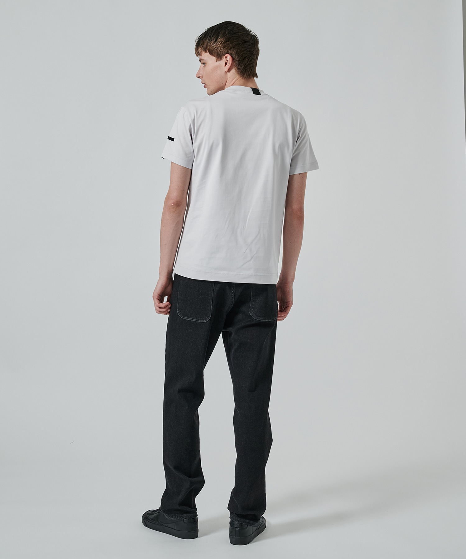 T-SHIRT N.HOOLYWOOD