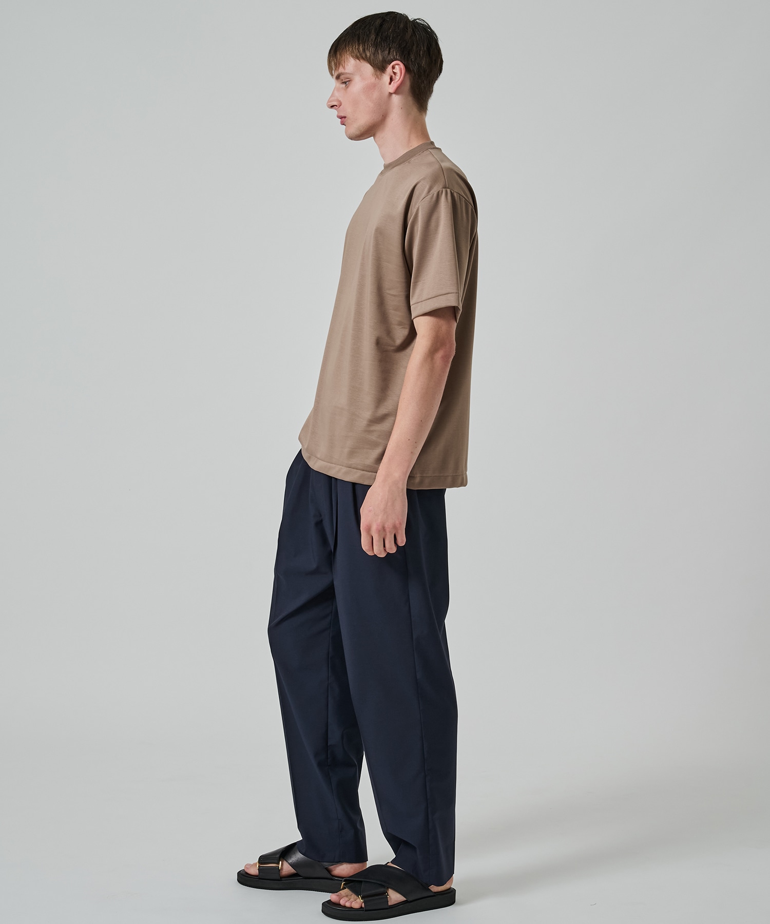 32G ロイヤルクール レギュラーTシャツ STUDIOUS