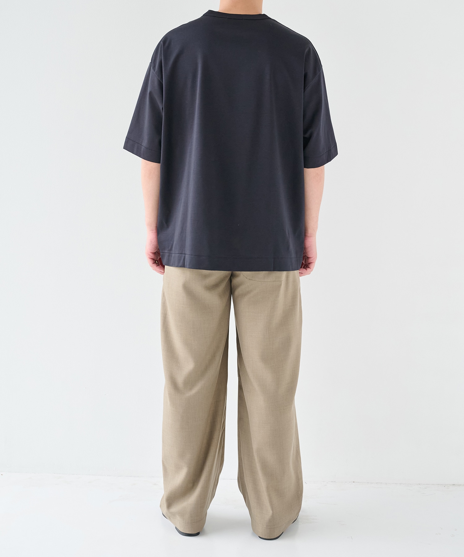 32G ロイヤルクール リラックスTシャツ STUDIOUS