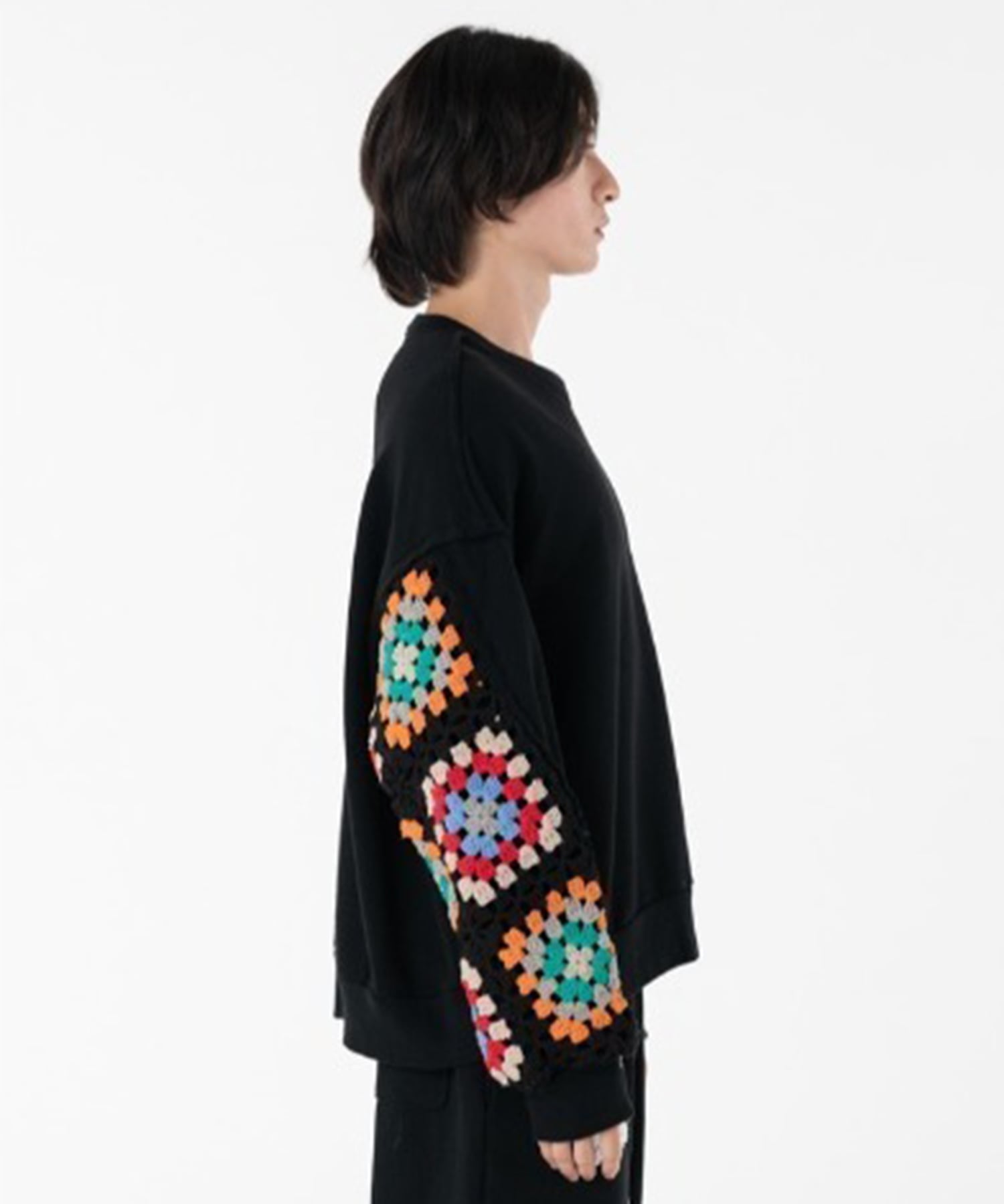 CROCHET SLEEVE SWEAT DISCOVERED