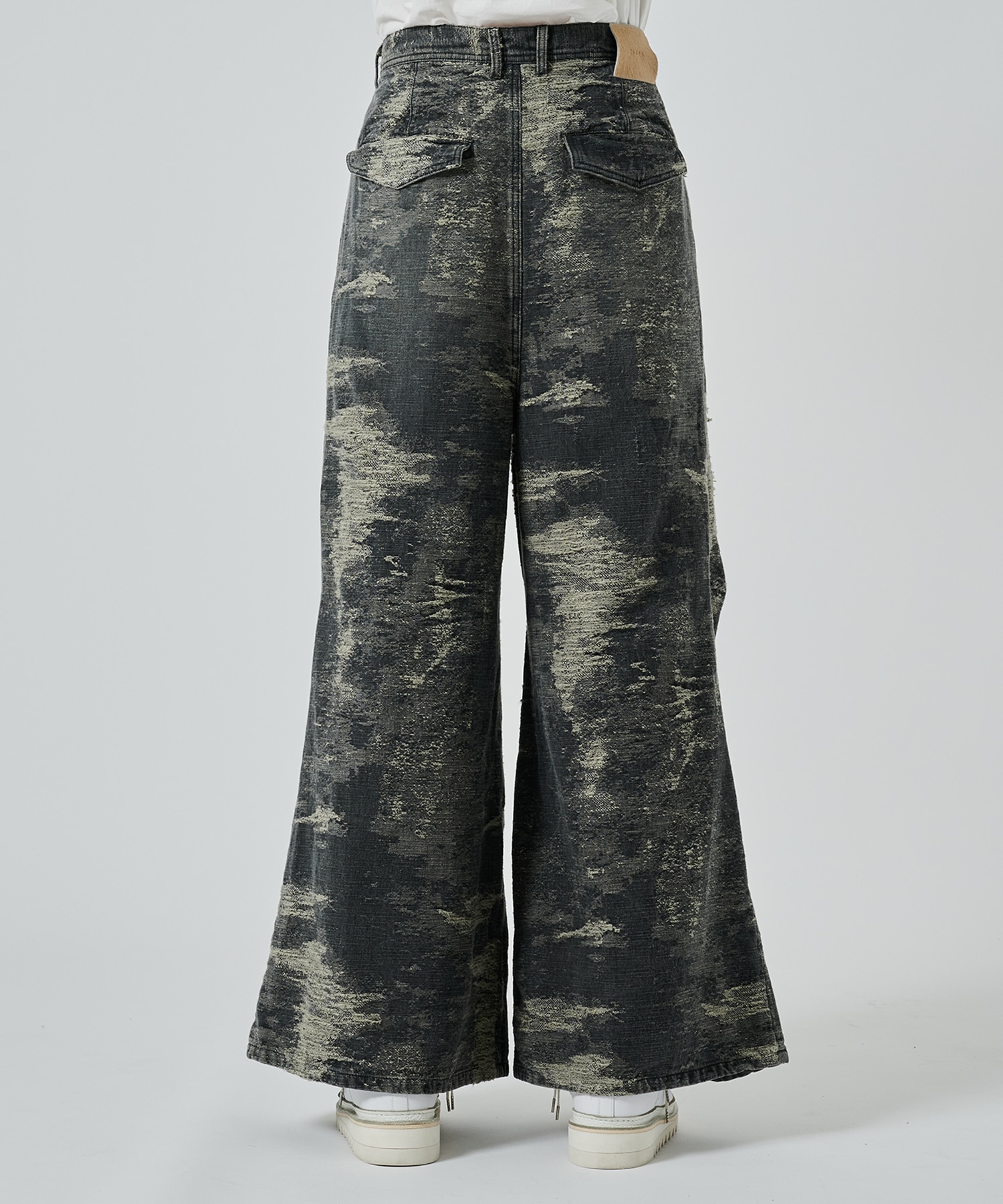 DESIGN TROUSERS TAAKK