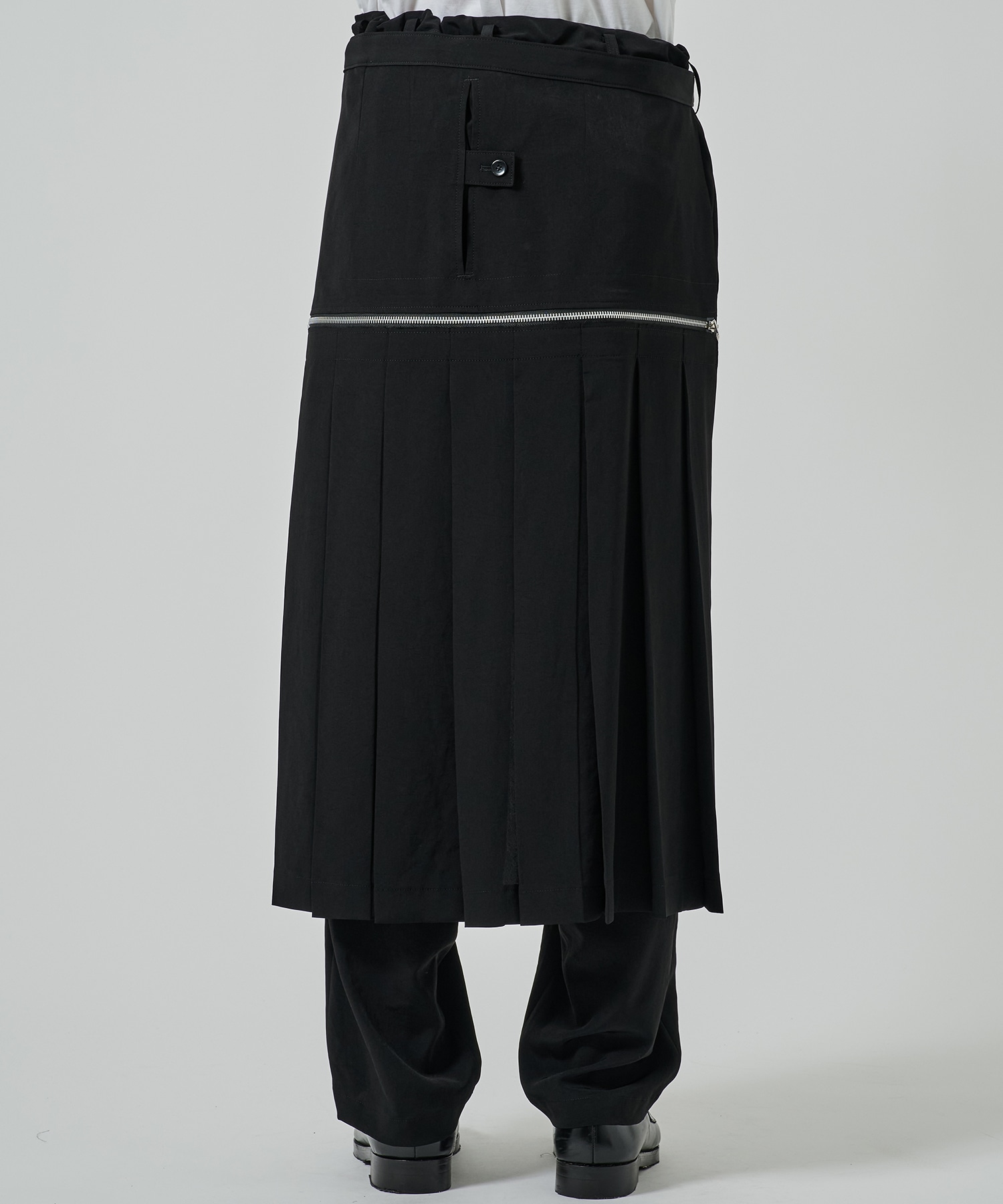 CREPE DE CHINE PLEATED WRAP PANTS GroundY