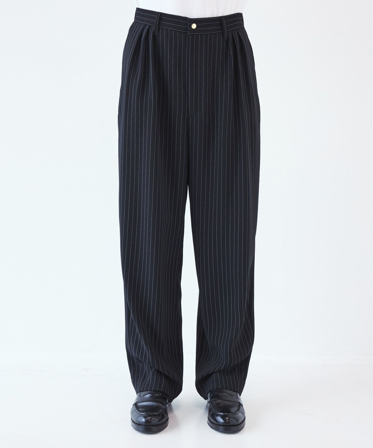 Stripe Double Cloth 3Tuck Semi Wide Pants CULLNI