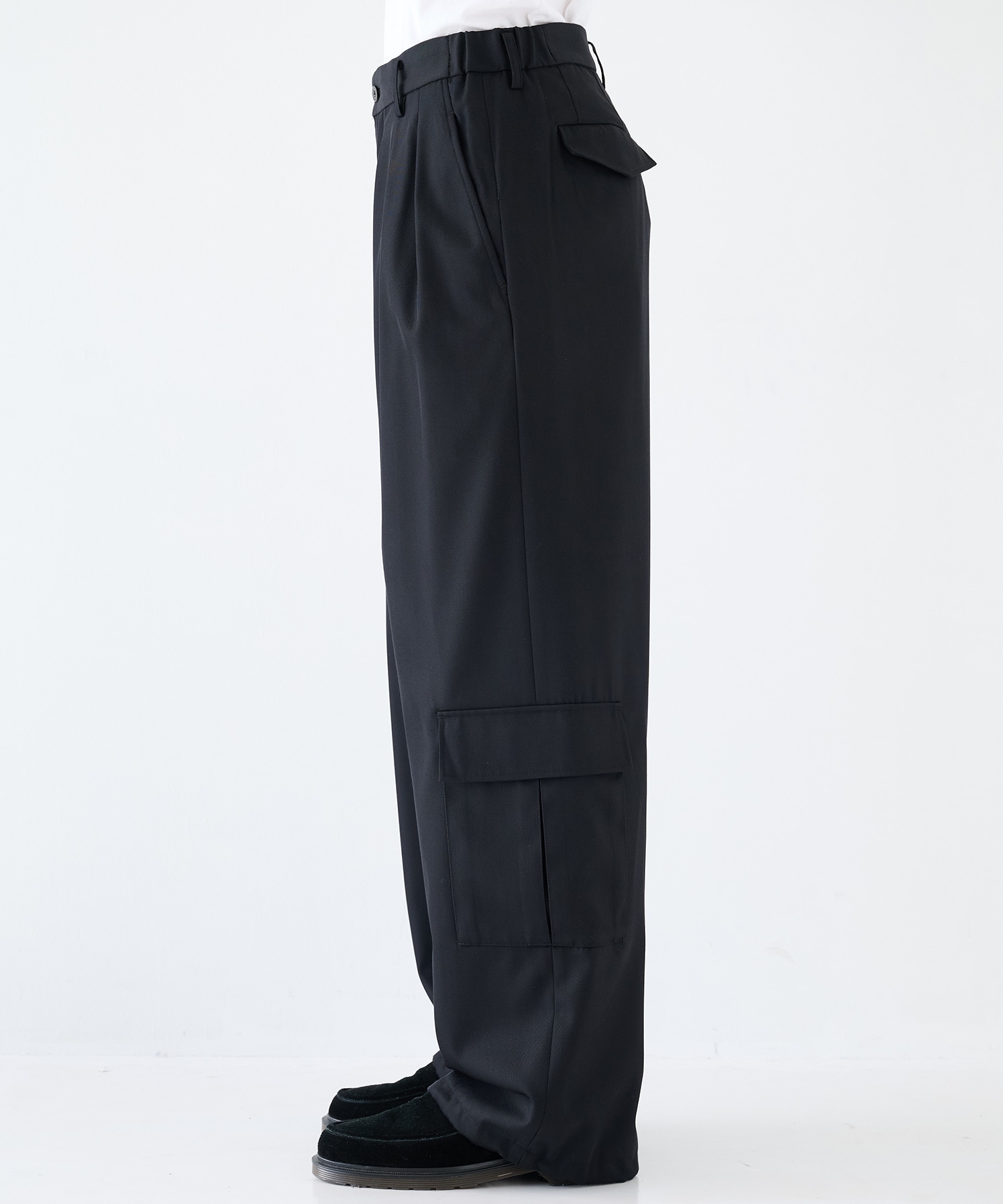 TWO TUCKS WIDE CARGO PANTS IRENISA