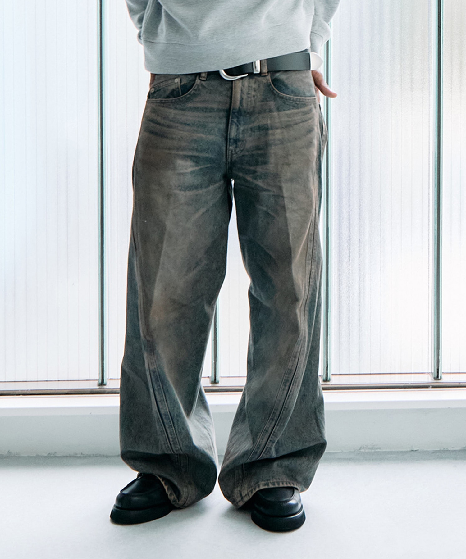 3D TWISTED WIDE LEG JEANS NVRFRGT