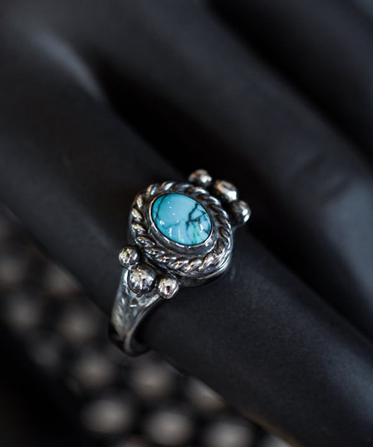 R-094 Native oval signet ring (turquoise) WAKAN SILVER SMITH