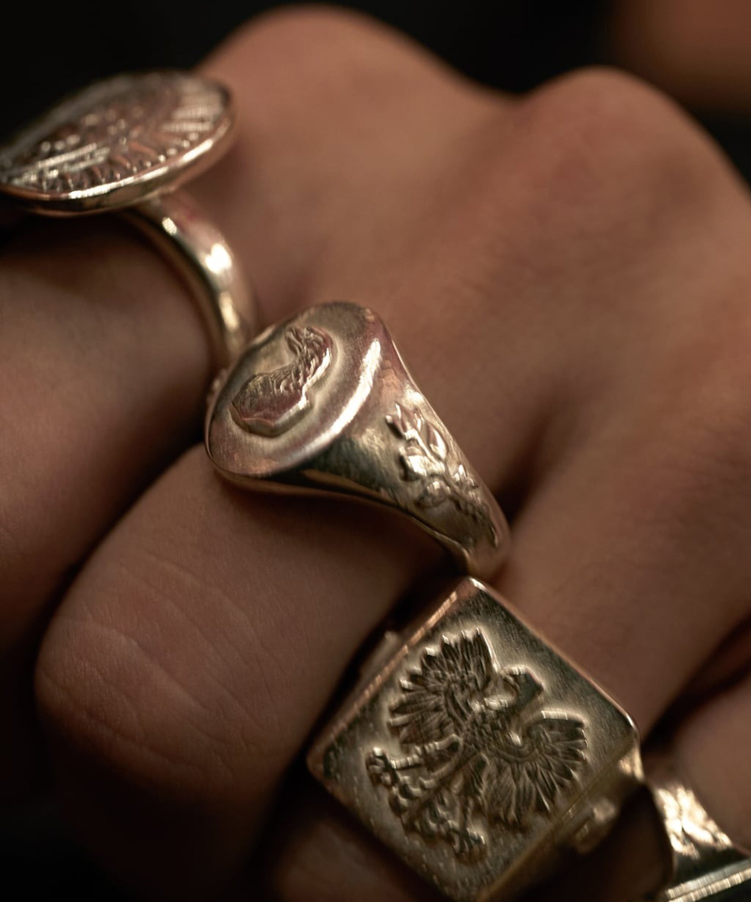 R-088 Oval signet ring olive (SV Eagle) WAKAN SILVER SMITH