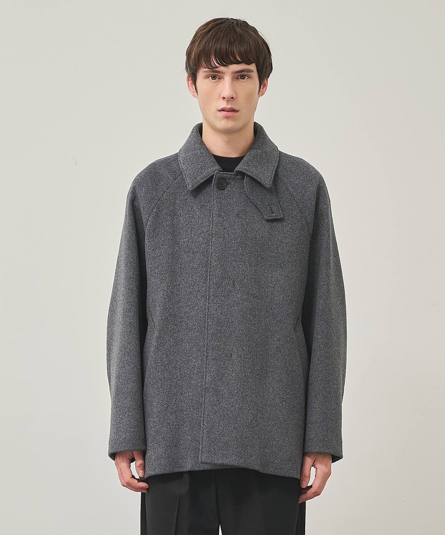 Cashmere Beaver Short Coat STUDIOUS