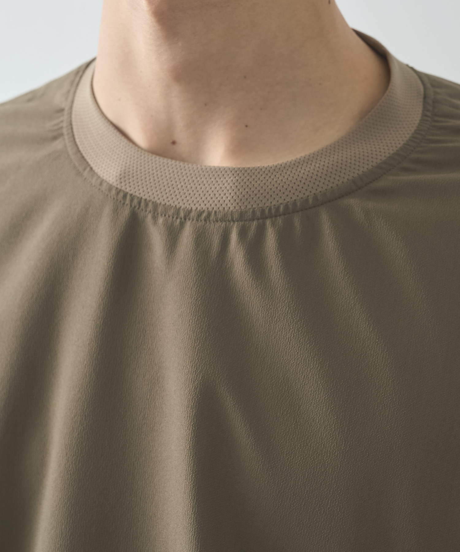 THE DEFORMED L/S PULLOVER WITH UTILITY POCKETS POLIQUANT