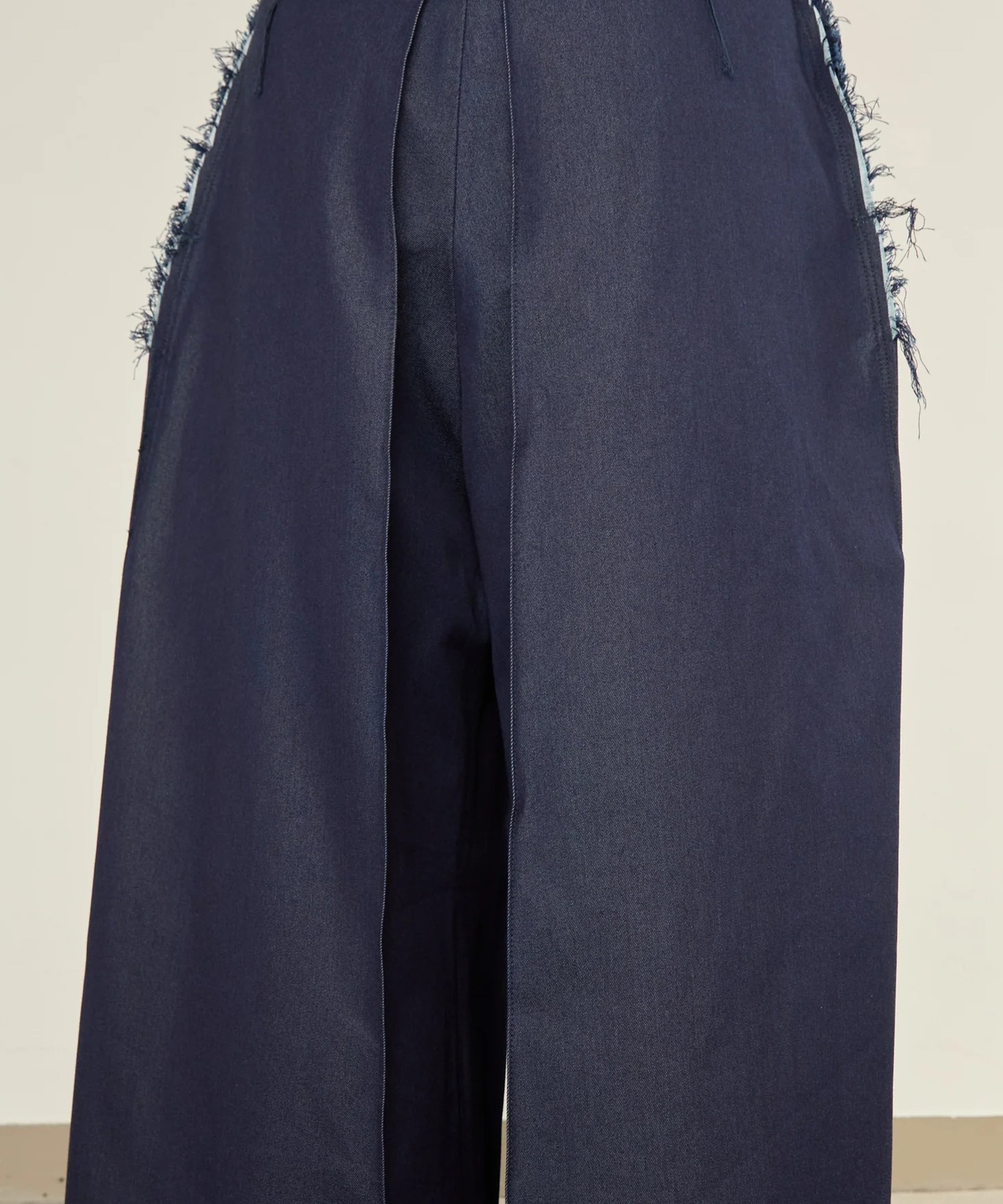 TUBE  PANTS I'm here