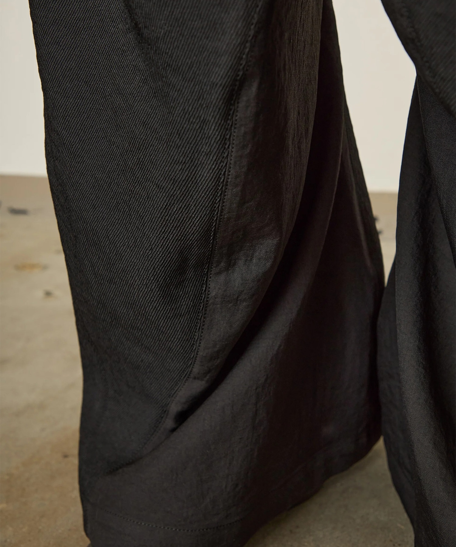 He is twitted  PANTS I'm here