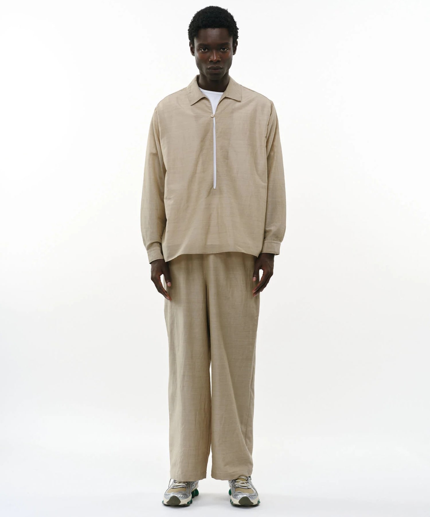 ウールシルクフェザークロス / ワイドシリンダーフィットイージーパンツ 