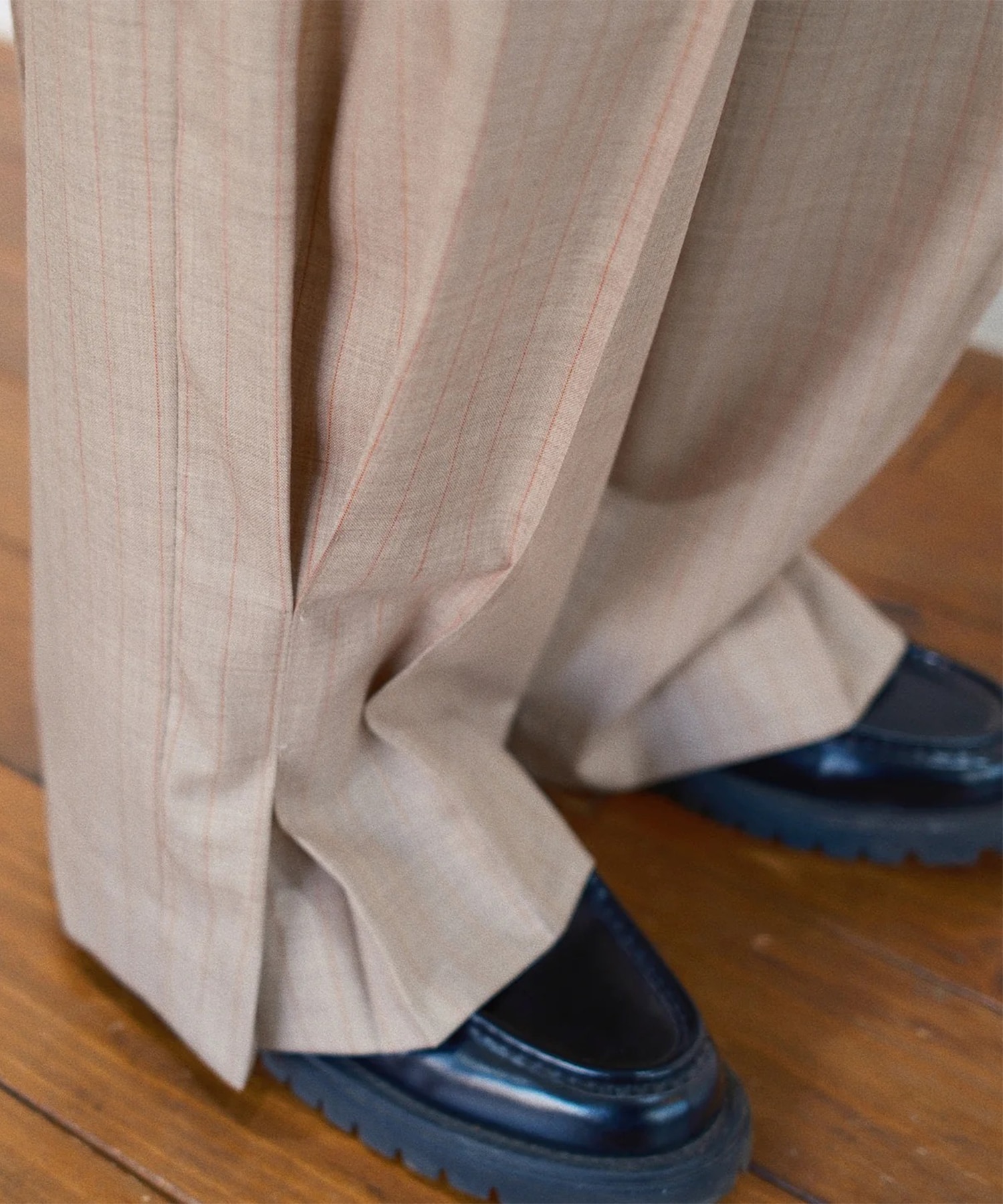 Pleated Stripe Summer Wool Pants KHOKI