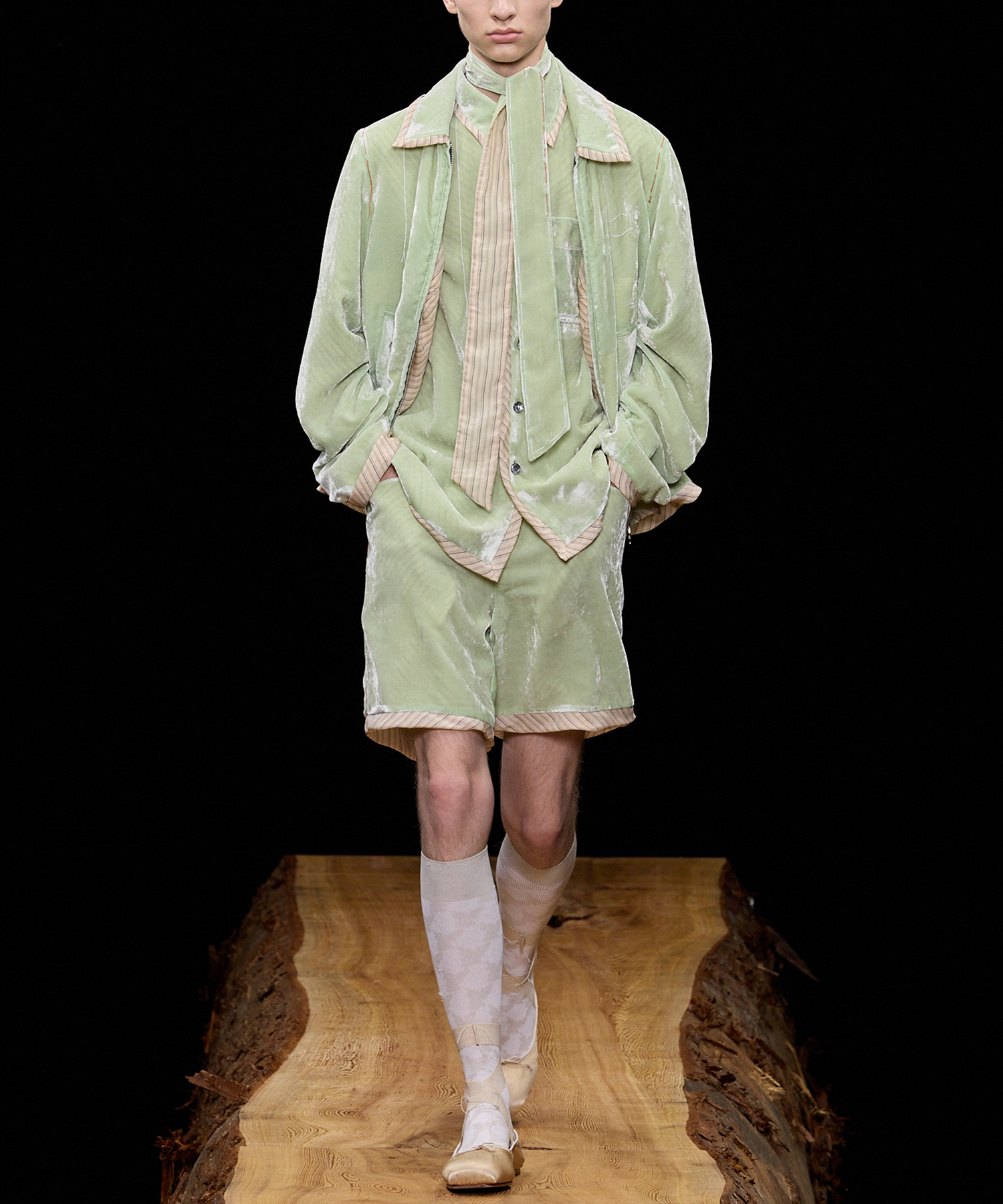 UNEVEN VELVET JACKET MASU