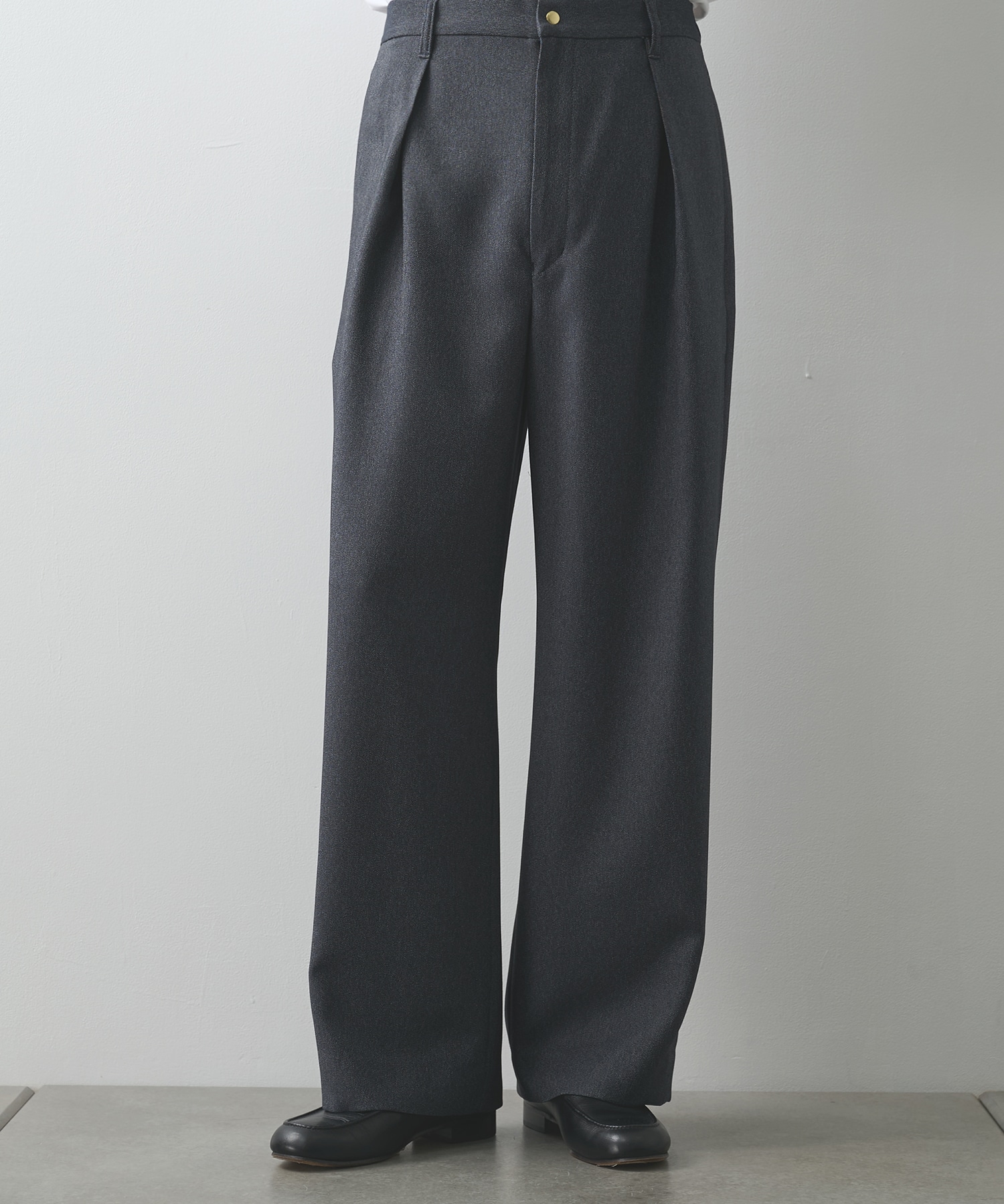 Faux Denim Button-Tab Pocket Zip Up Shirt CULLNI