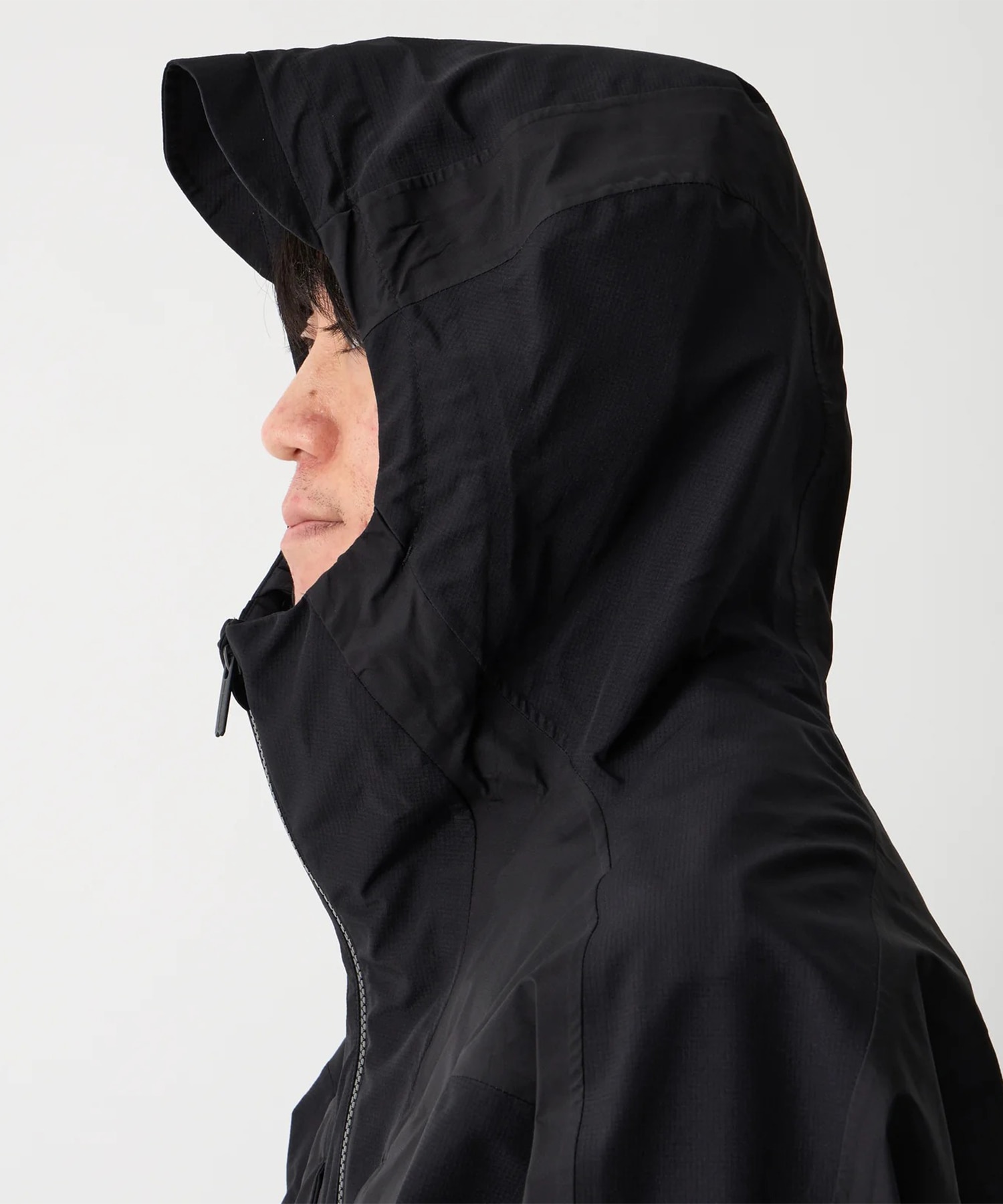 GORE-TEX HOODED JACKET White Mountaineering