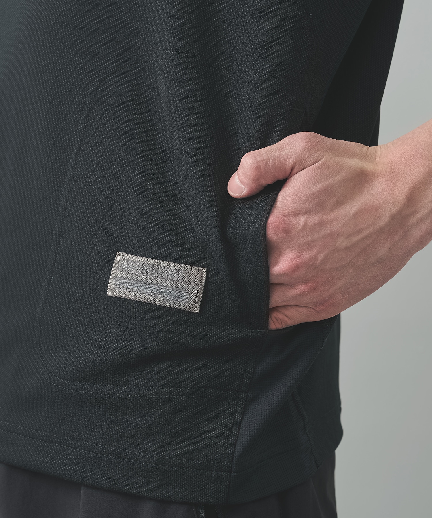 THE DEFORMED PTRN. S/S PULLOVER POLIQUANT