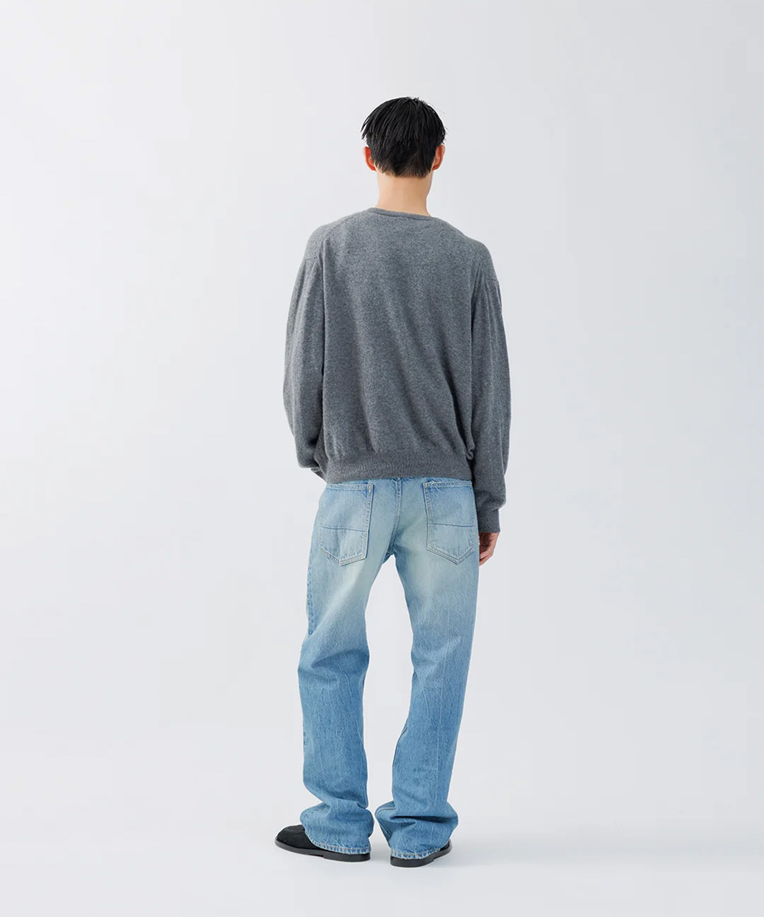 CASHMERE V-NECK KNIT 16 SUBLATIONS