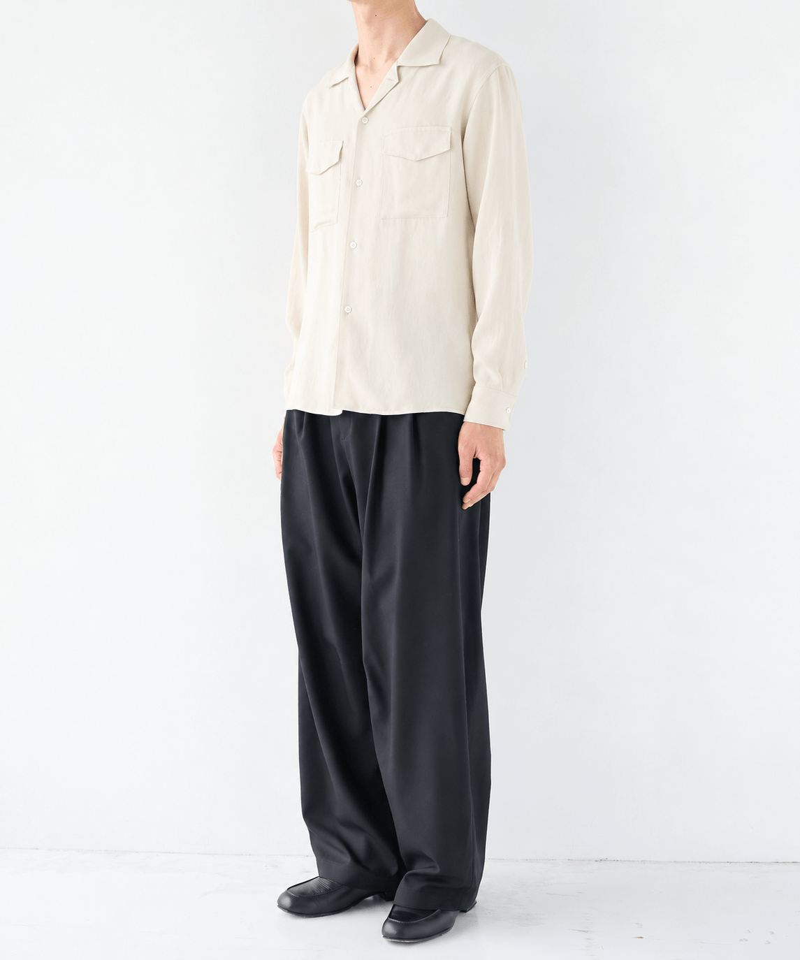 2Tuck Curve Slacks STUDIOUS