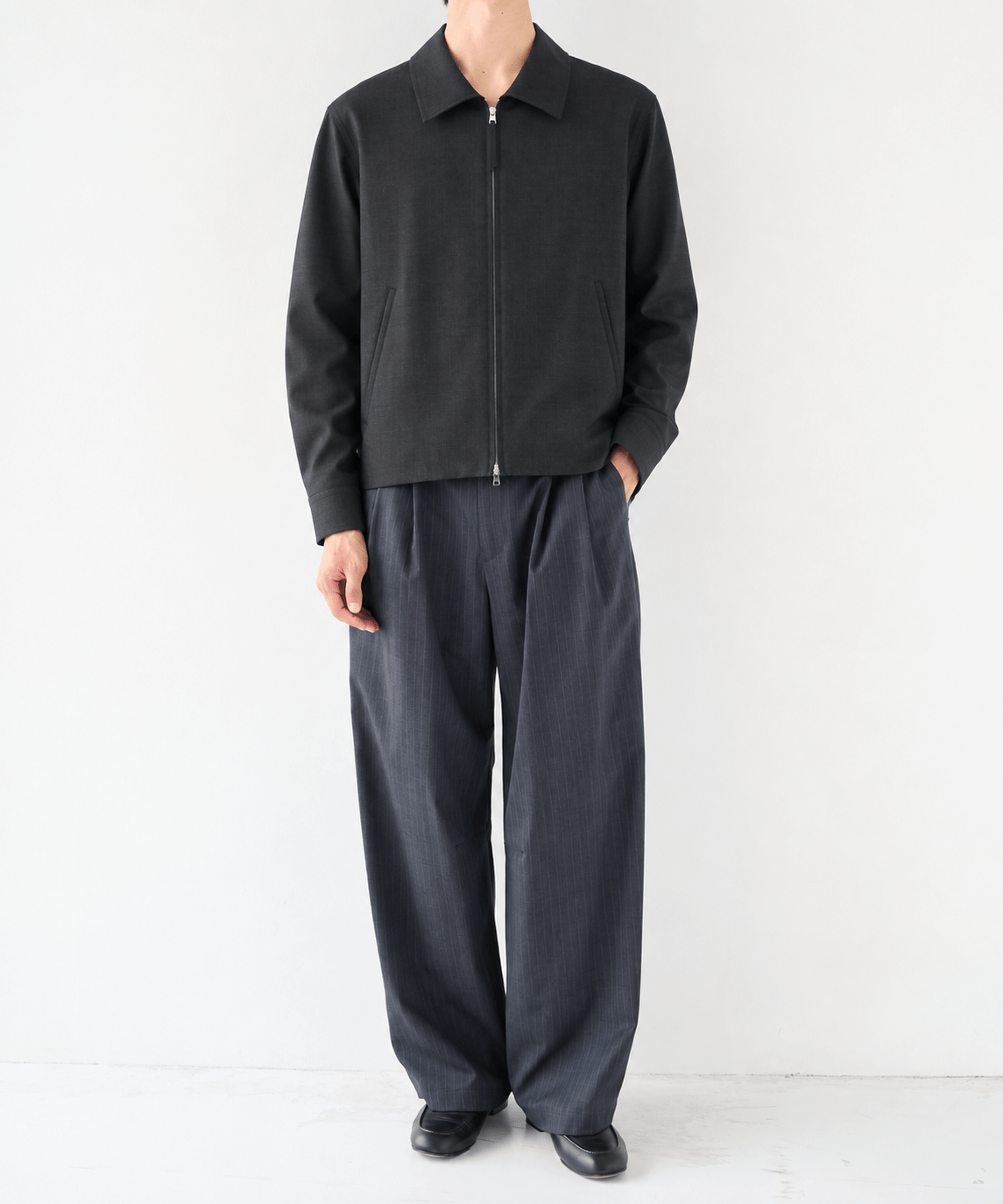 2Tuck Curve Slacks STUDIOUS