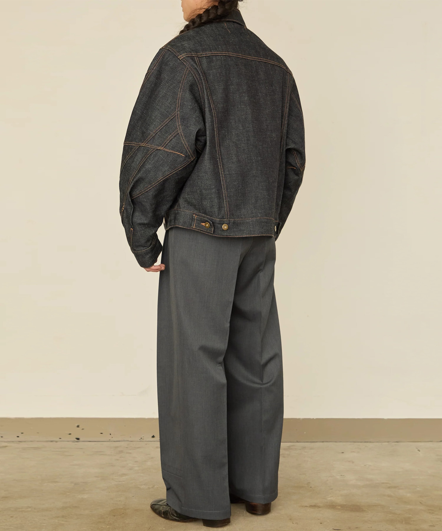 TWIST SLEEVE DENIM JACKET I'm here