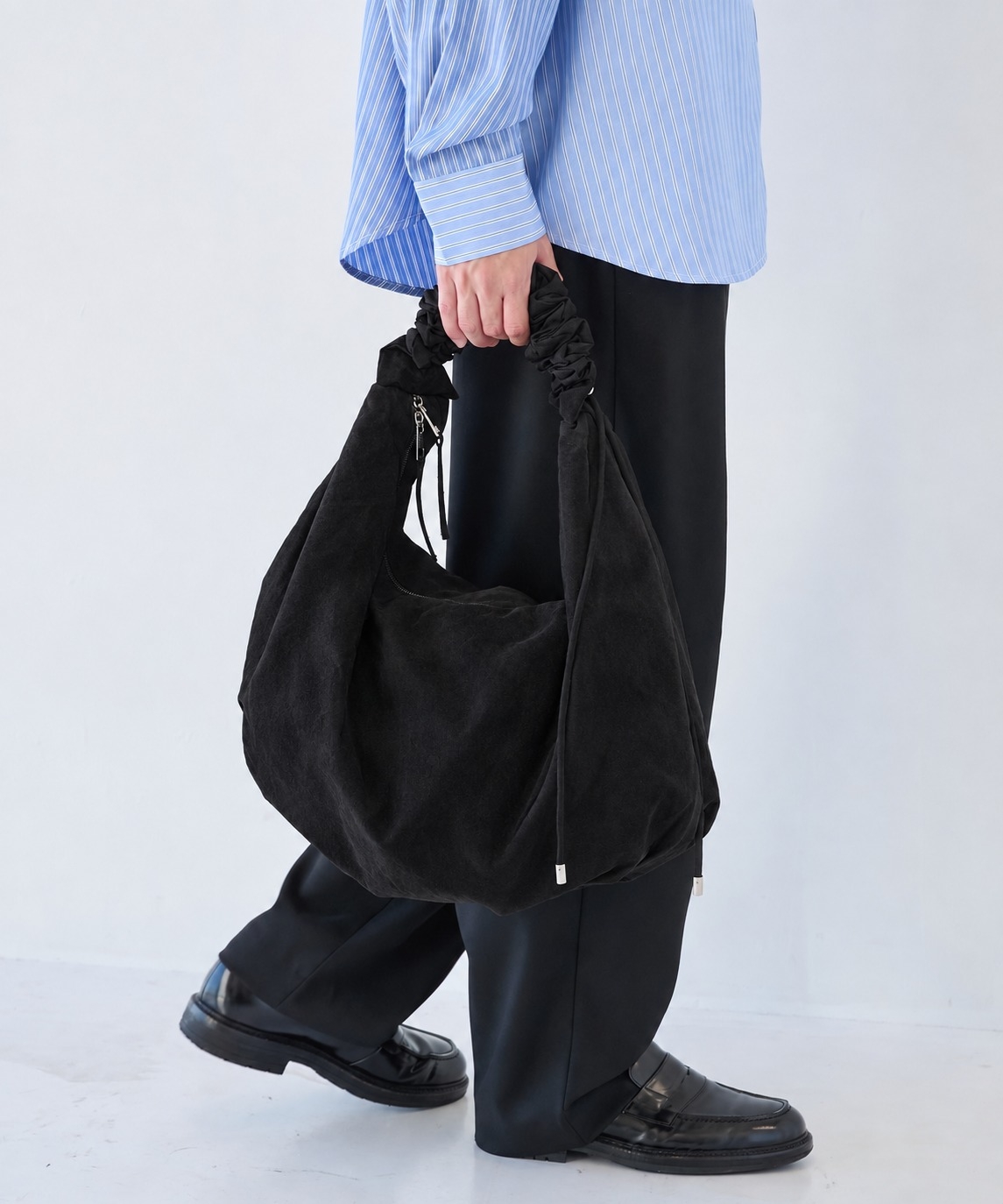 3WAY ROUND SUEDE SHOULDER BAG STUDIOUS