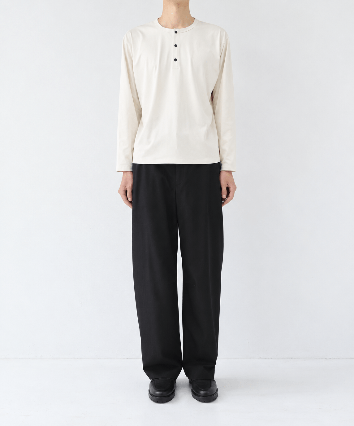 Micro Suede Henley neck STUDIOUS