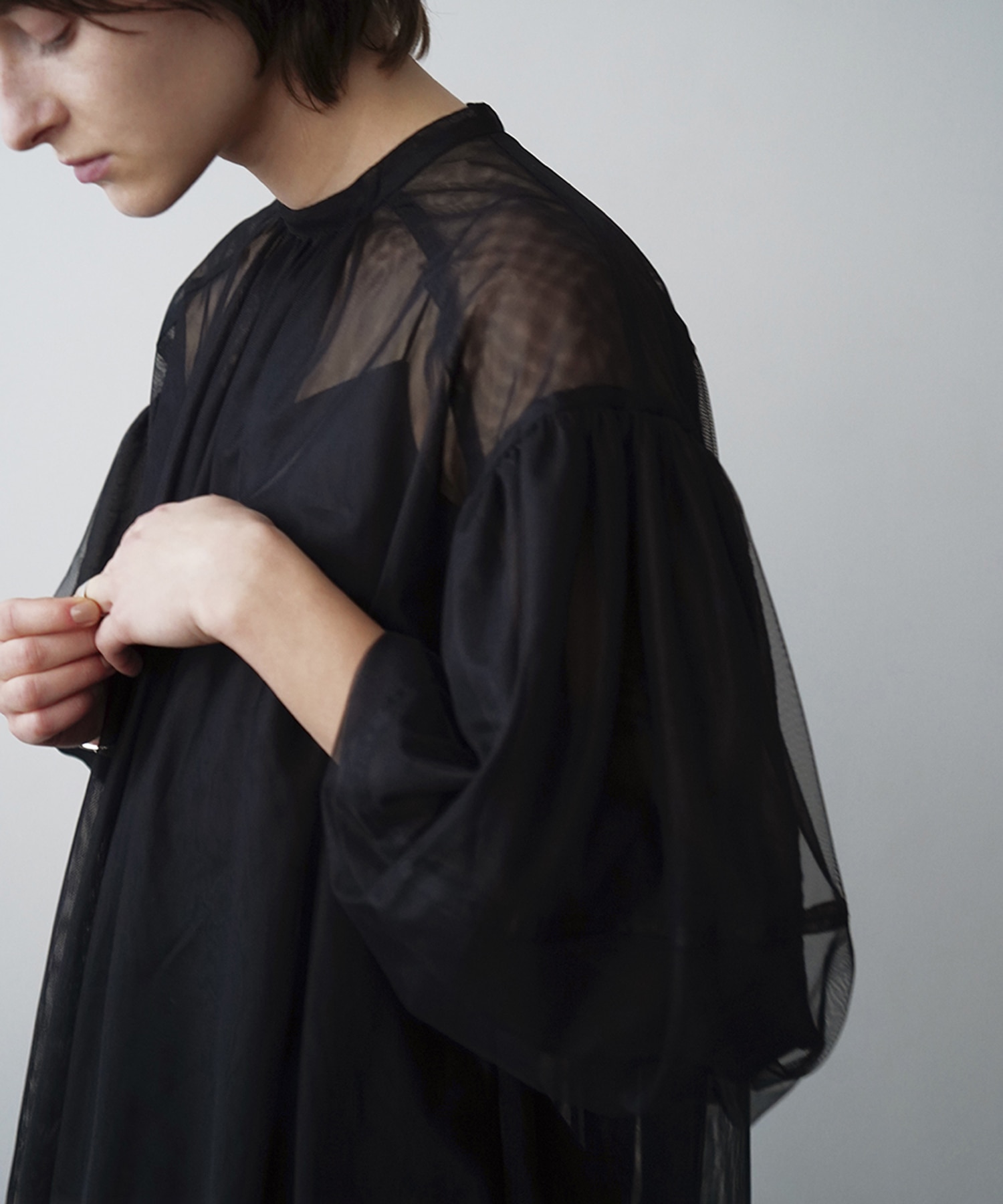 SHEER TULLE BALLOON SLEEVE TOPS(1 BLACK): CLANE: WOMENS｜ STUDIOUS