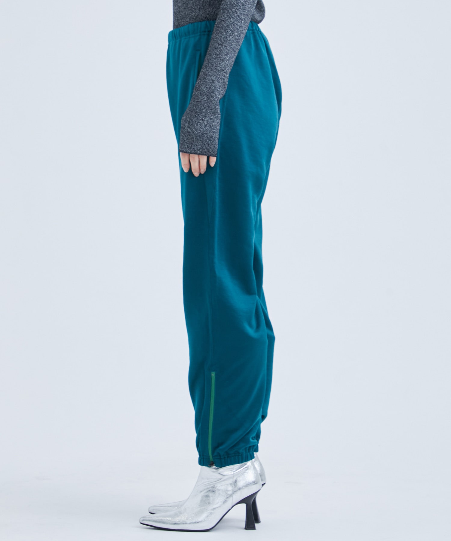 Zipped Sweat Pant - C/PE Bright Jersey Needles